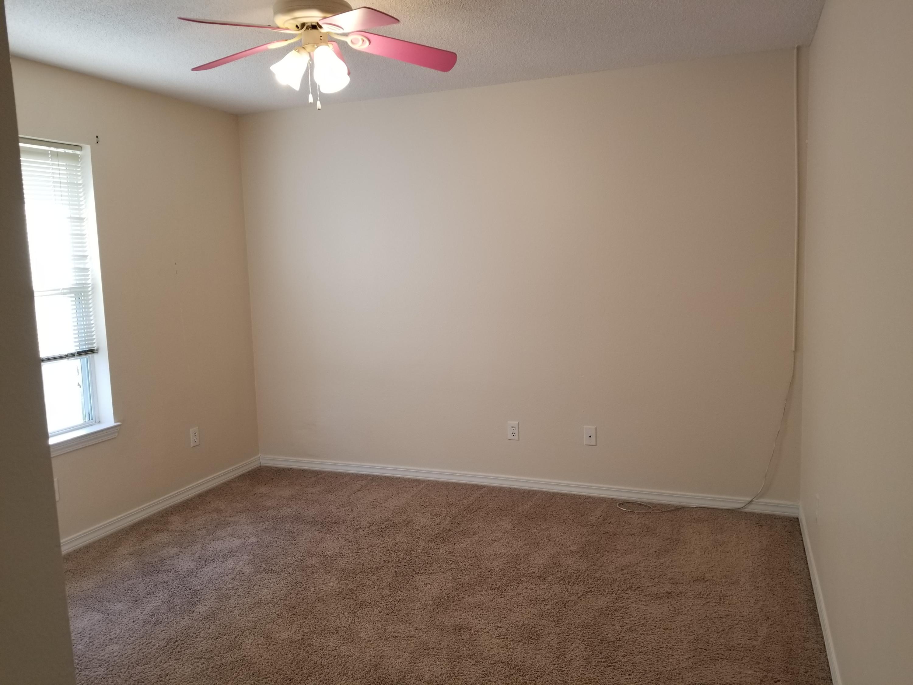 IVALEA GARDENS - Residential