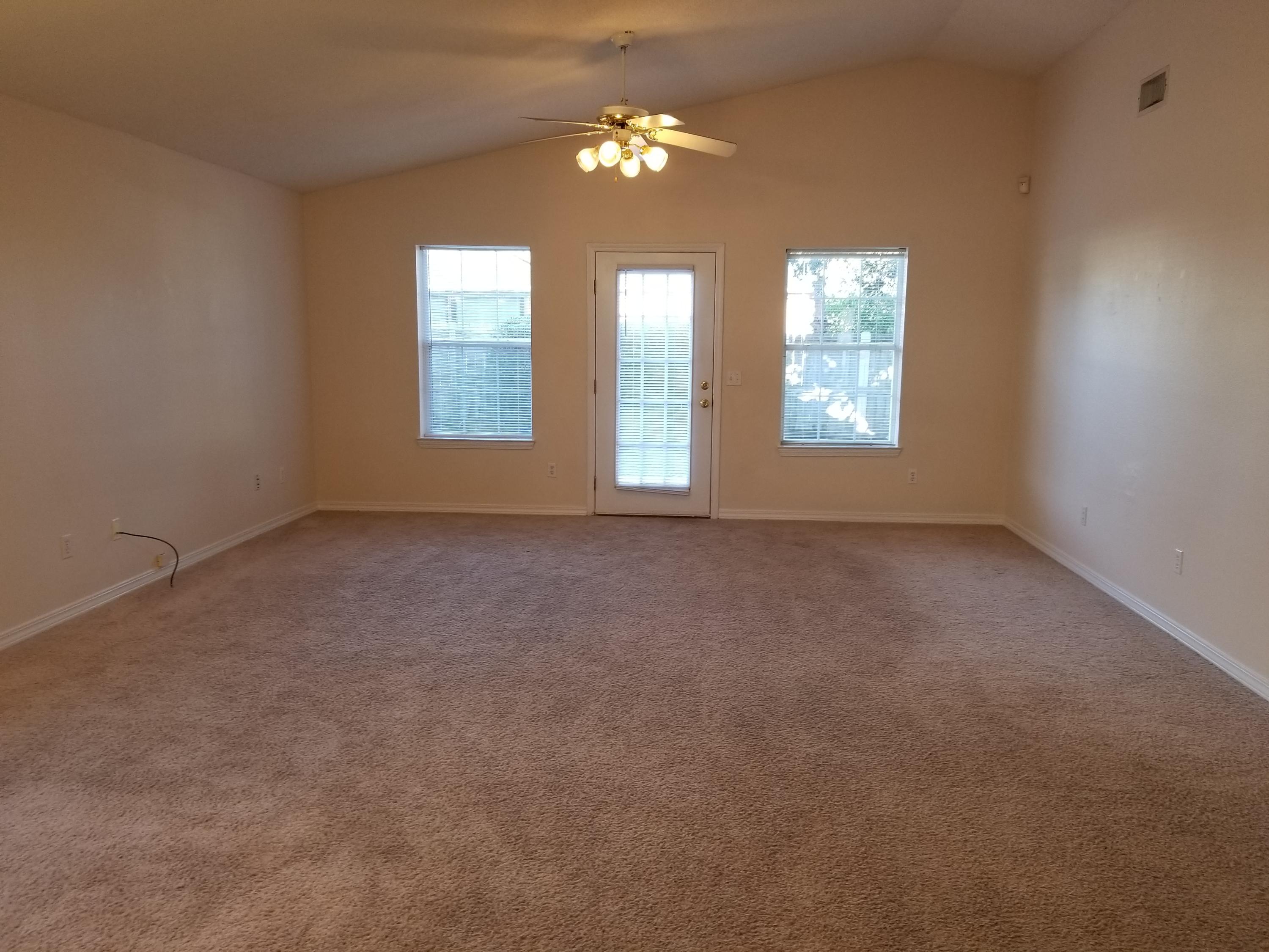 IVALEA GARDENS - Residential