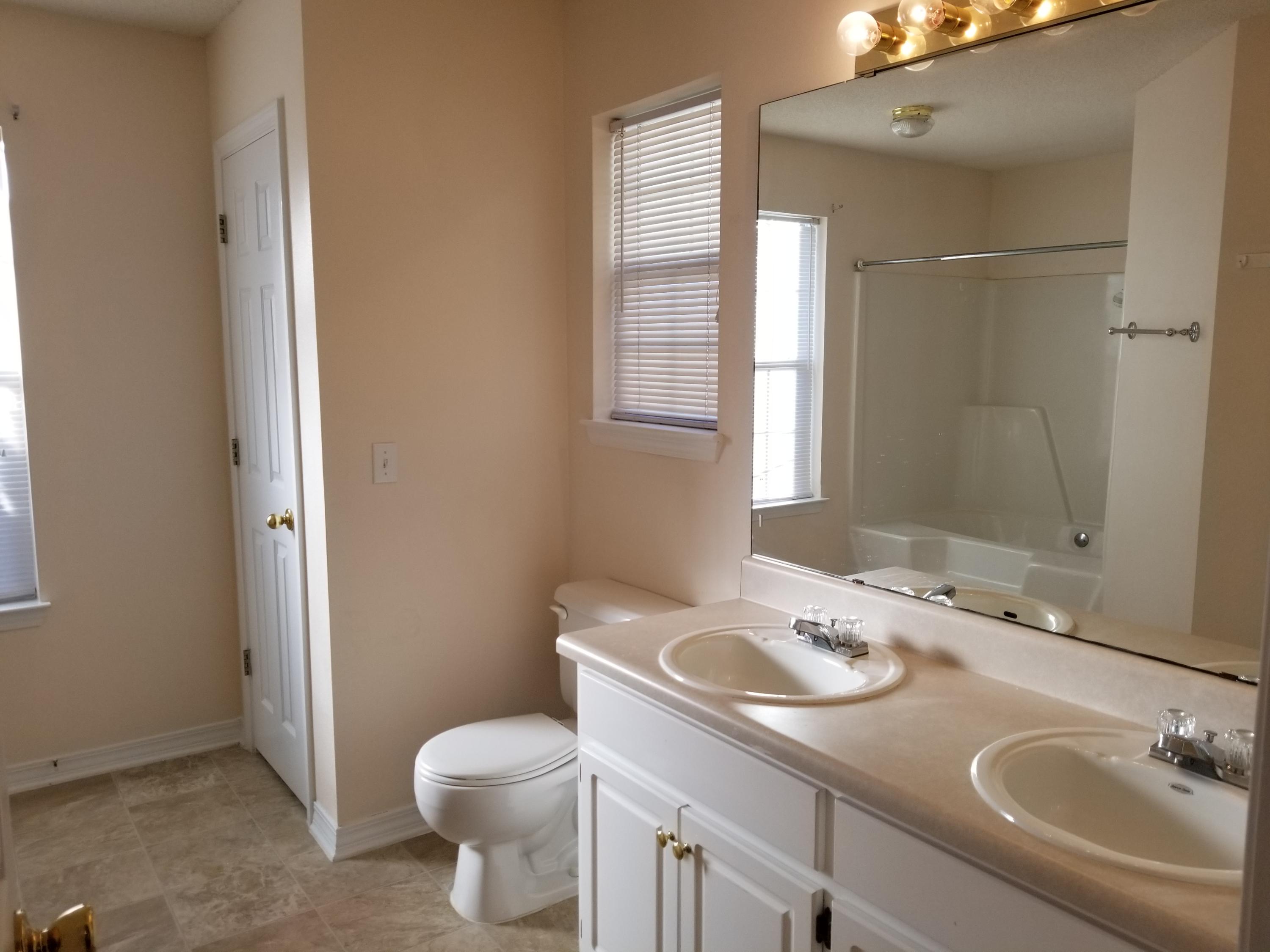 IVALEA GARDENS - Residential