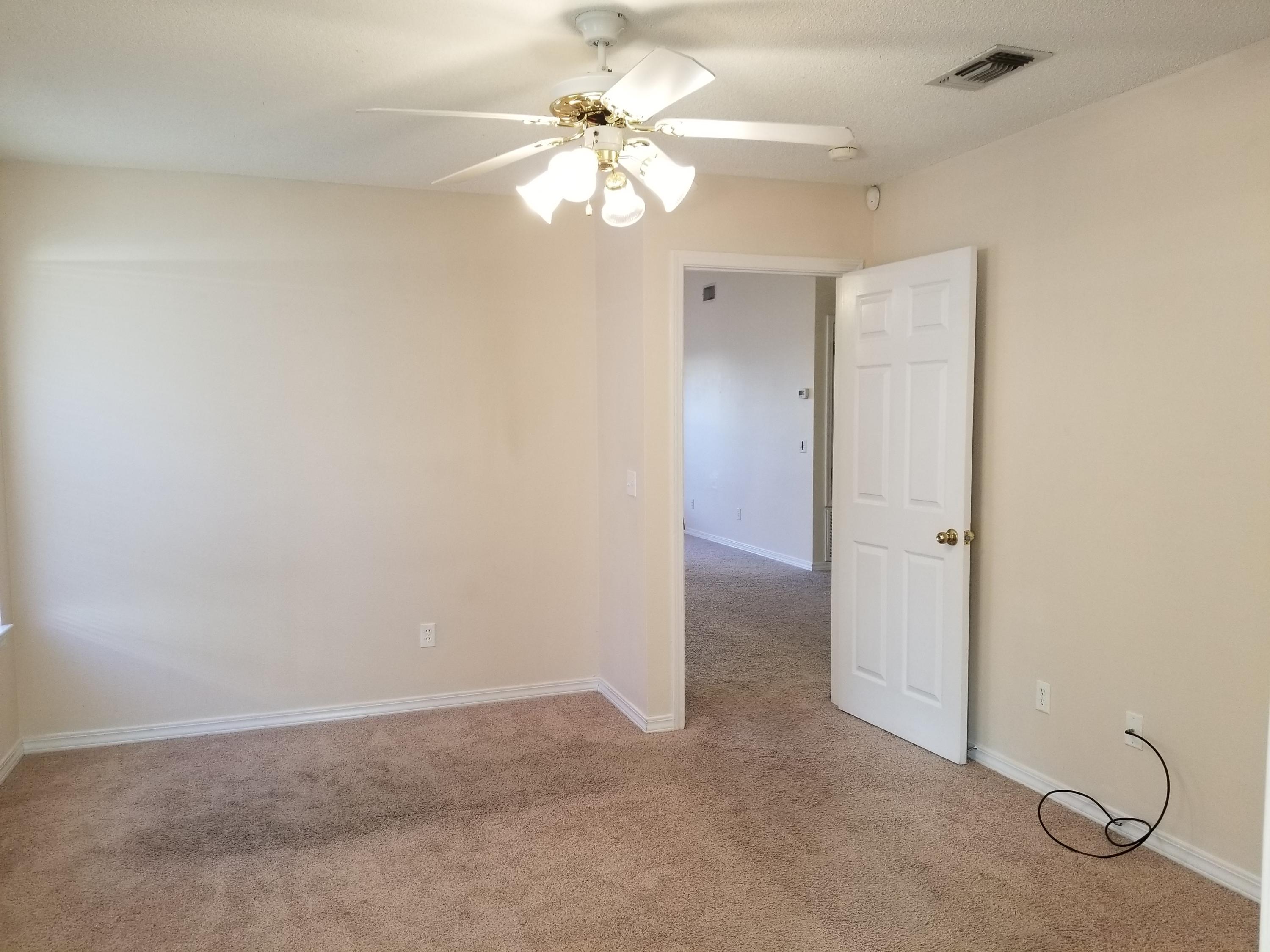 IVALEA GARDENS - Residential