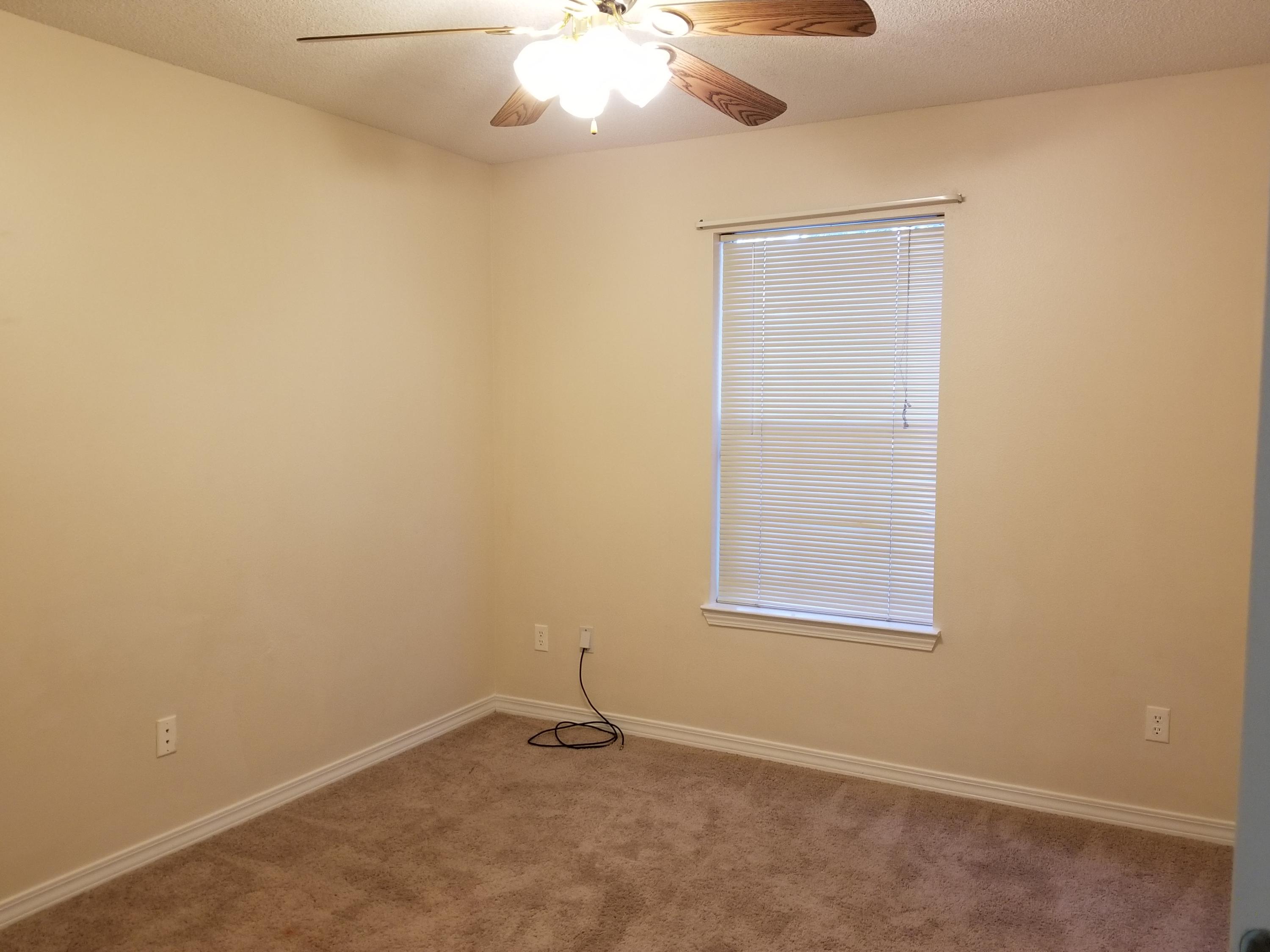 IVALEA GARDENS - Residential