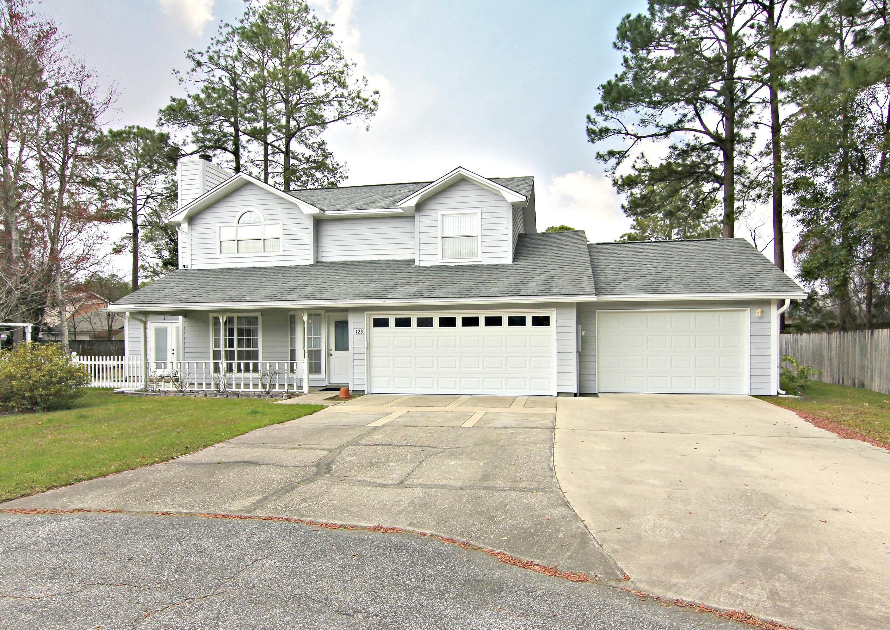 CRYSTAL LAKE ESTATES - Residential