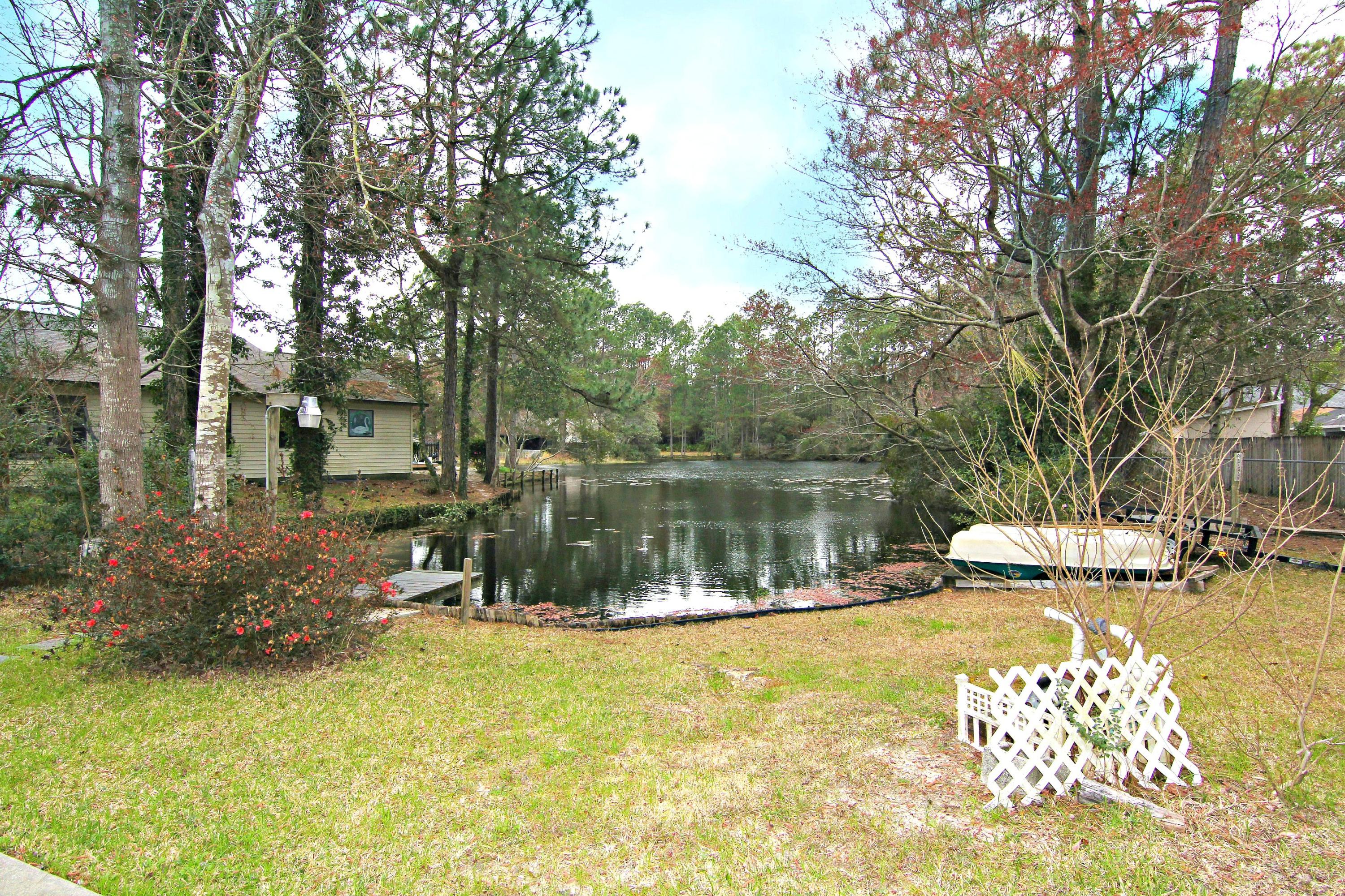 CRYSTAL LAKE ESTATES - Residential