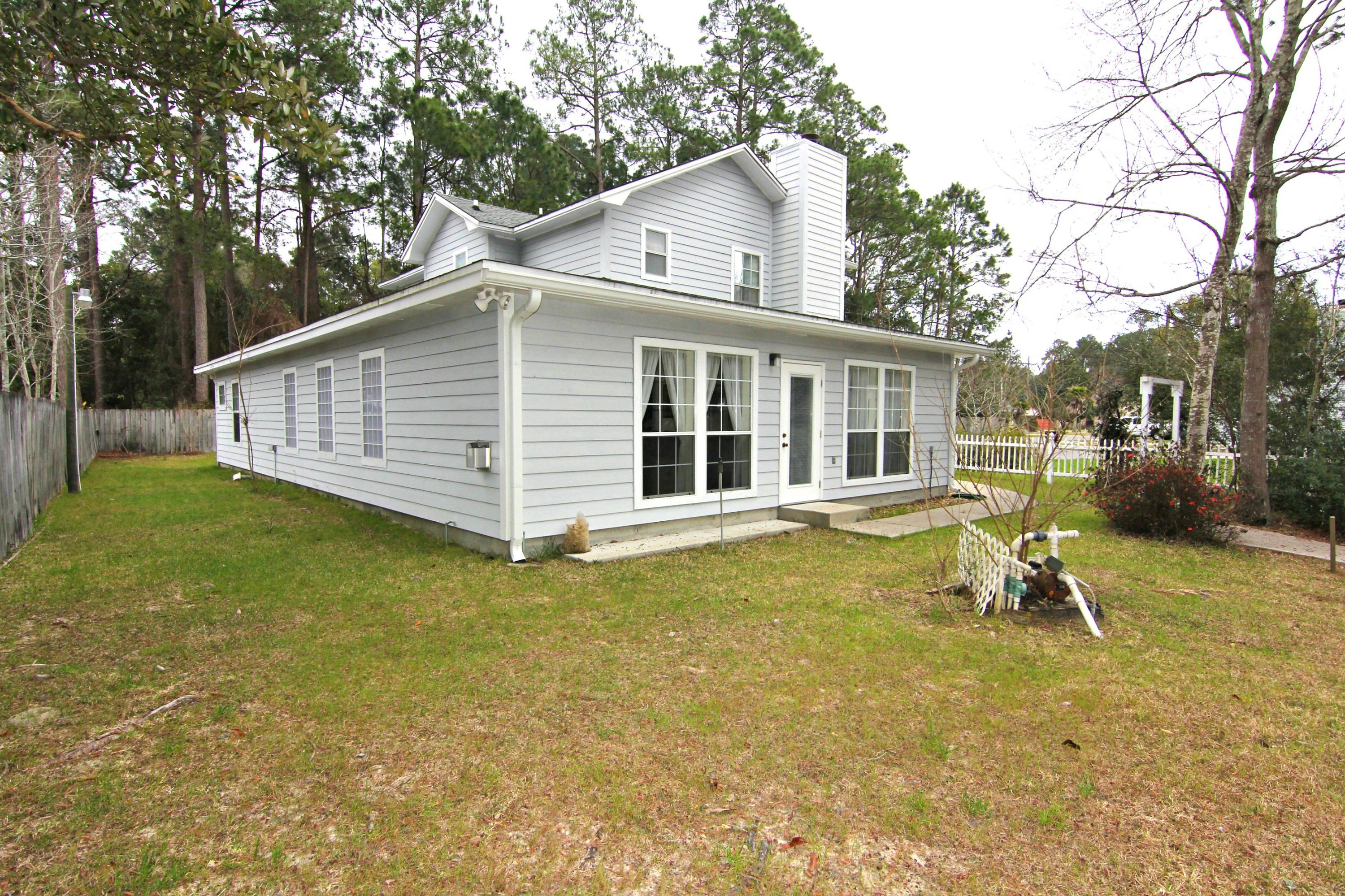 CRYSTAL LAKE ESTATES - Residential