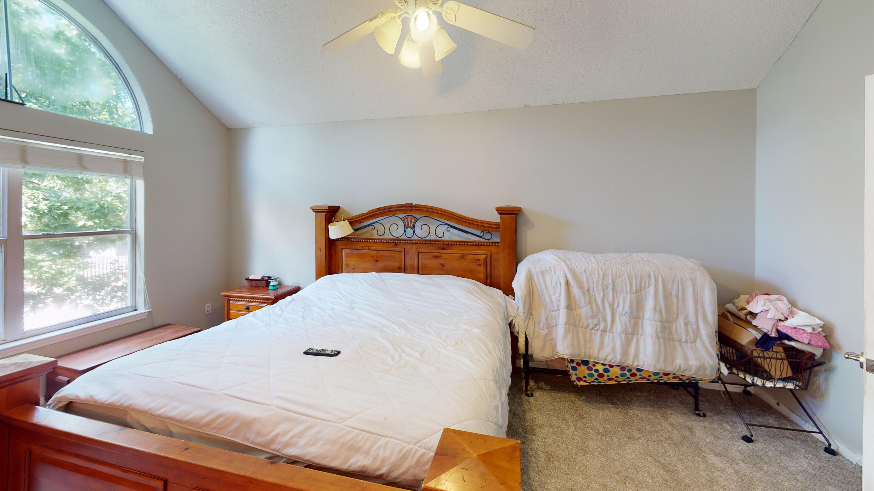 HIDDEN BAY VILLAGE - Residential