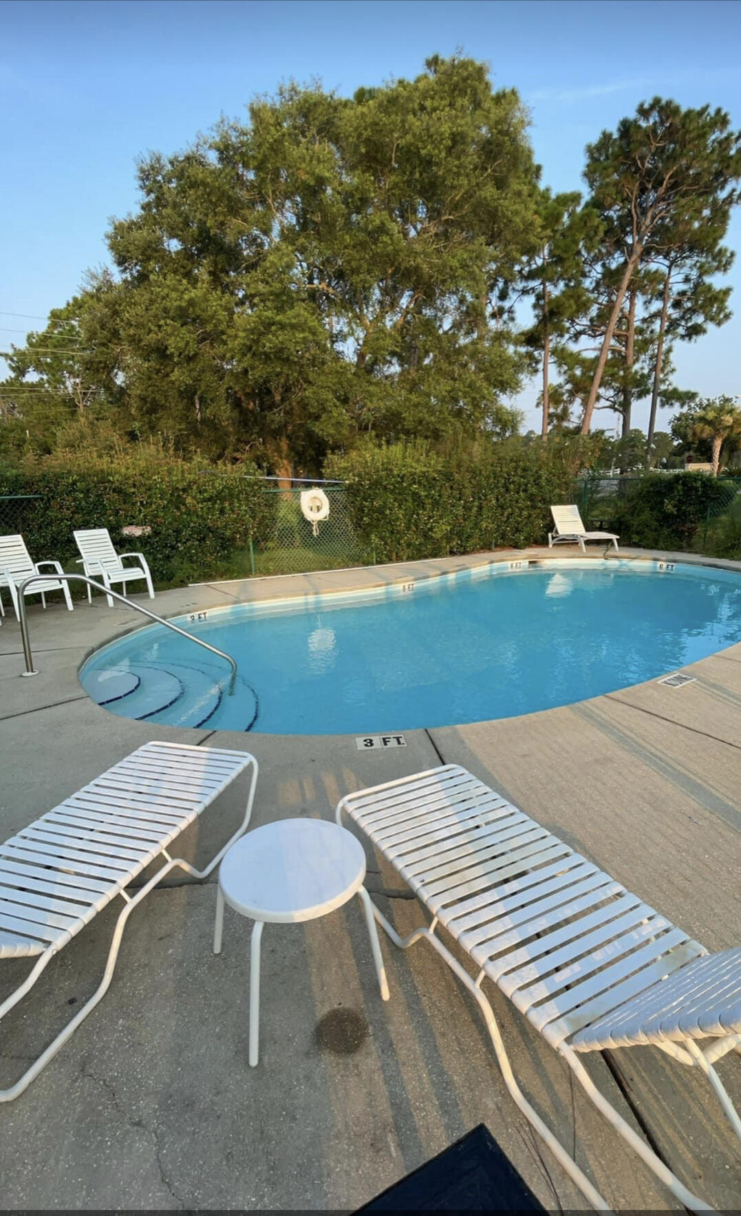 HIDDEN BAY VILLAGE - Residential