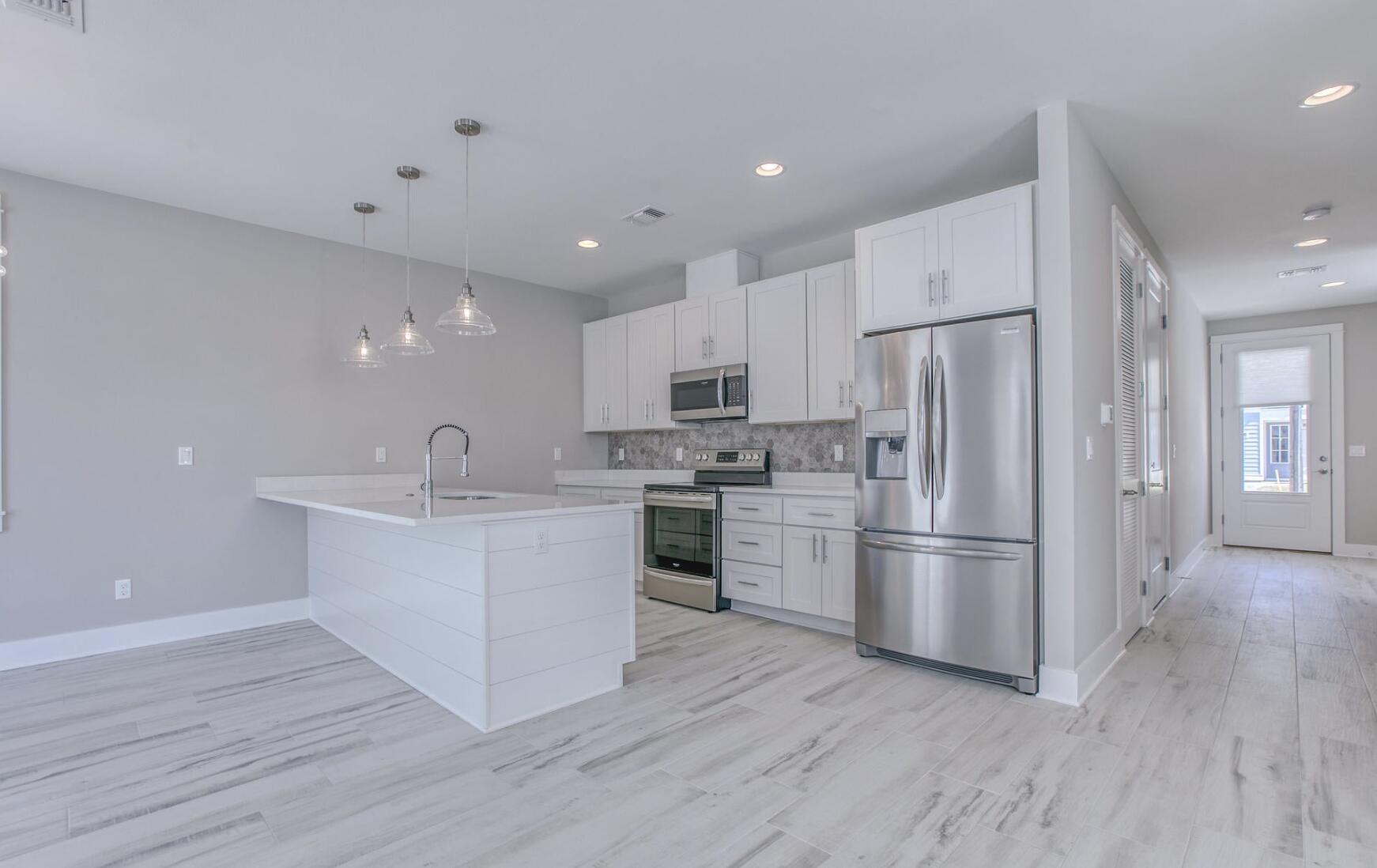 LIGHTHOUSE POINTE - Residential Lease