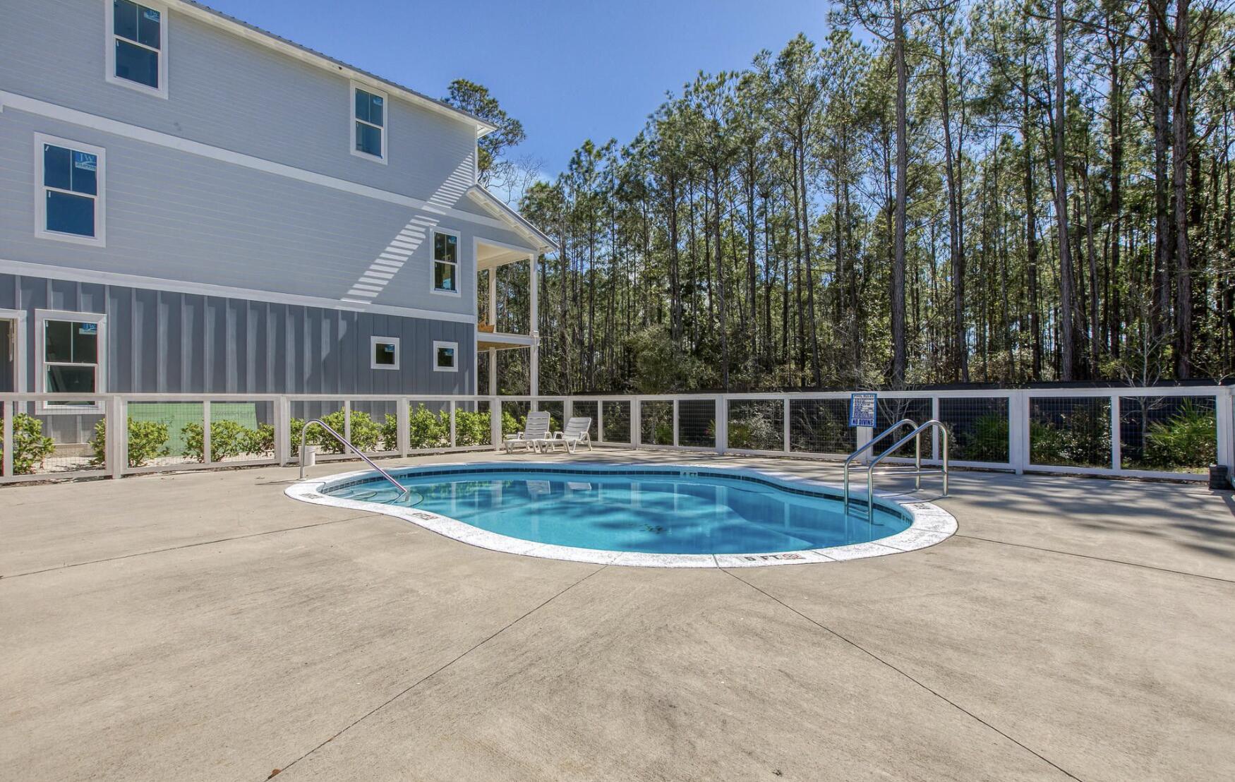 LIGHTHOUSE POINTE - Residential Lease