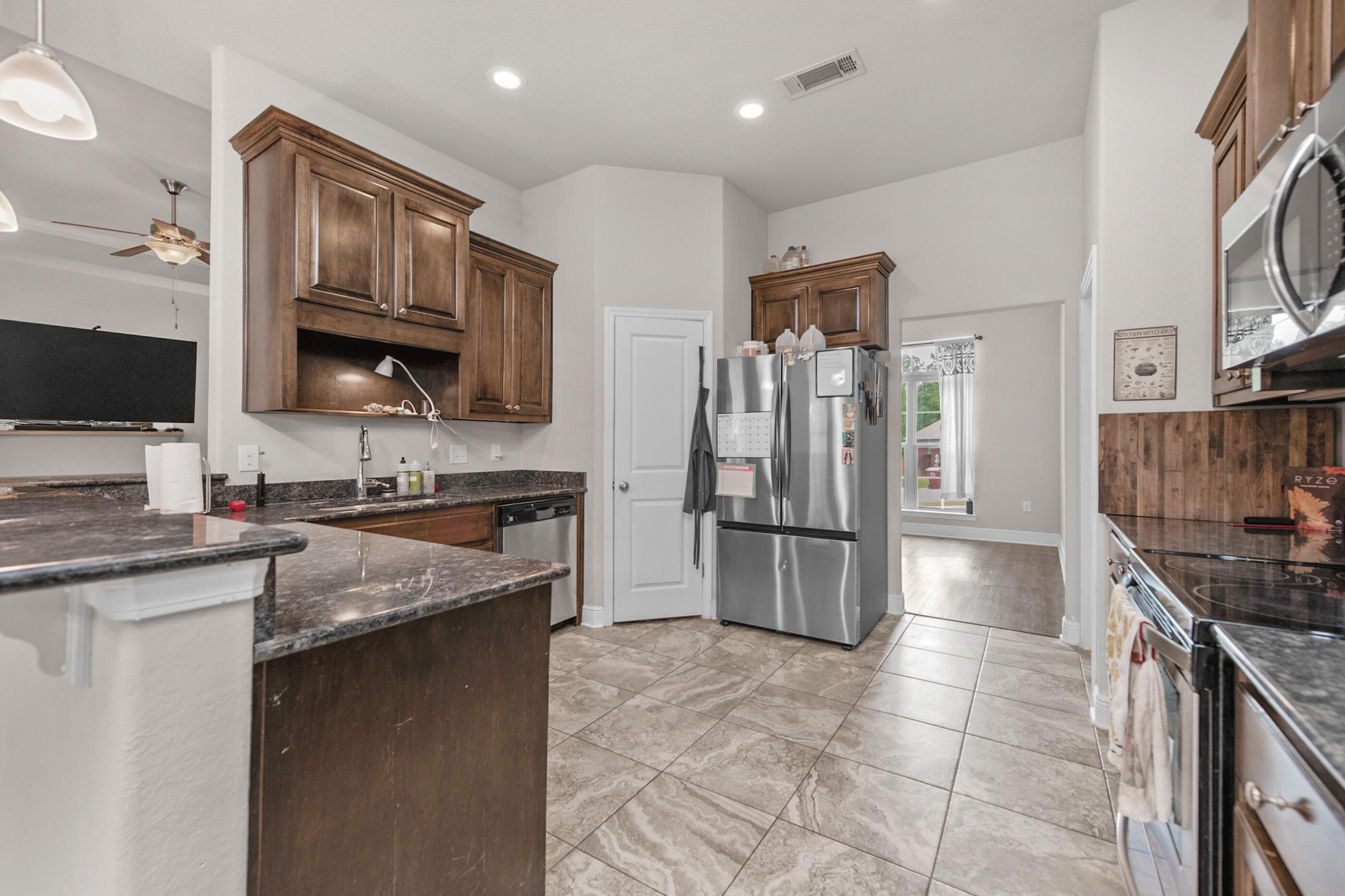 FOX VALLEY - Residential