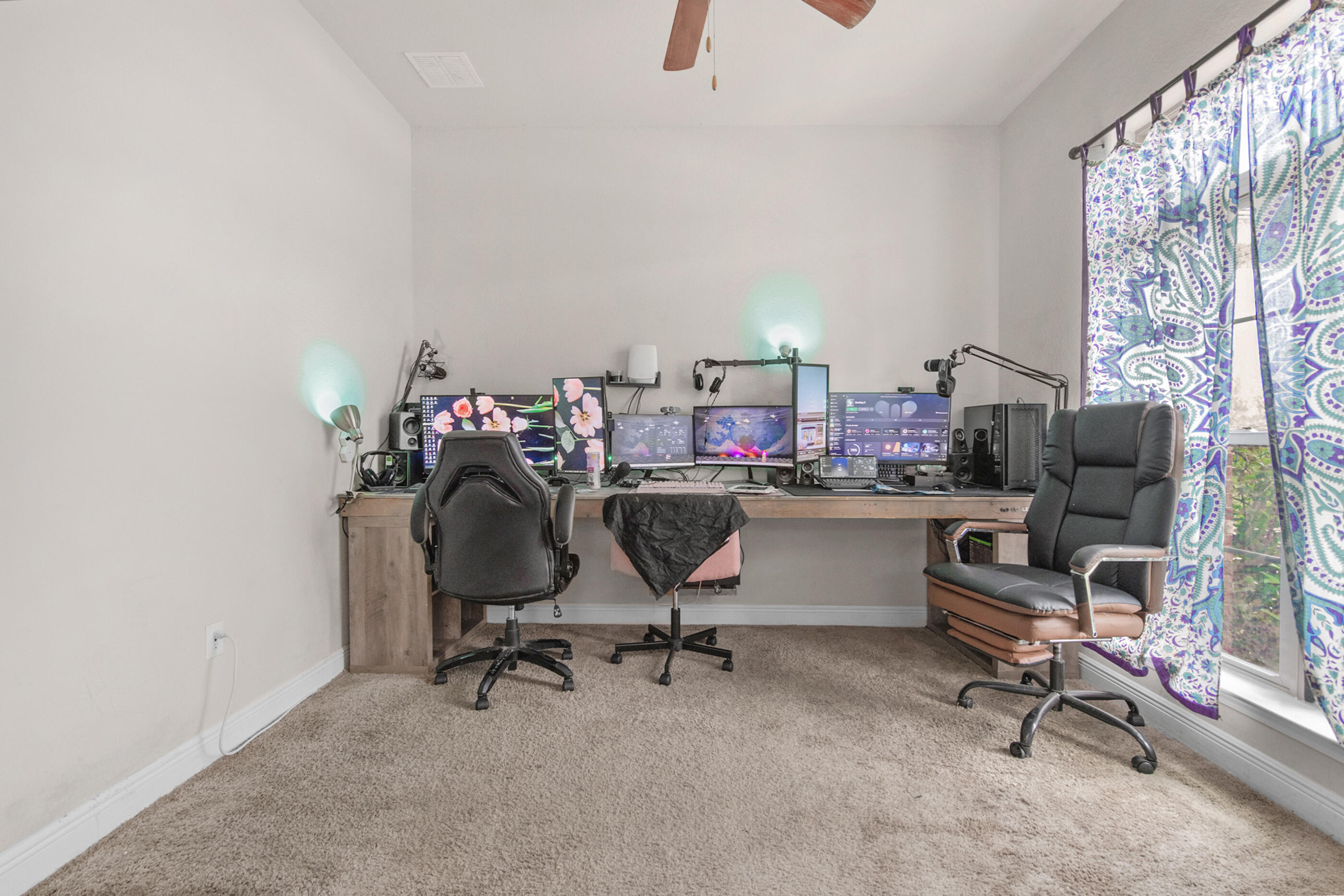 FOX VALLEY - Residential