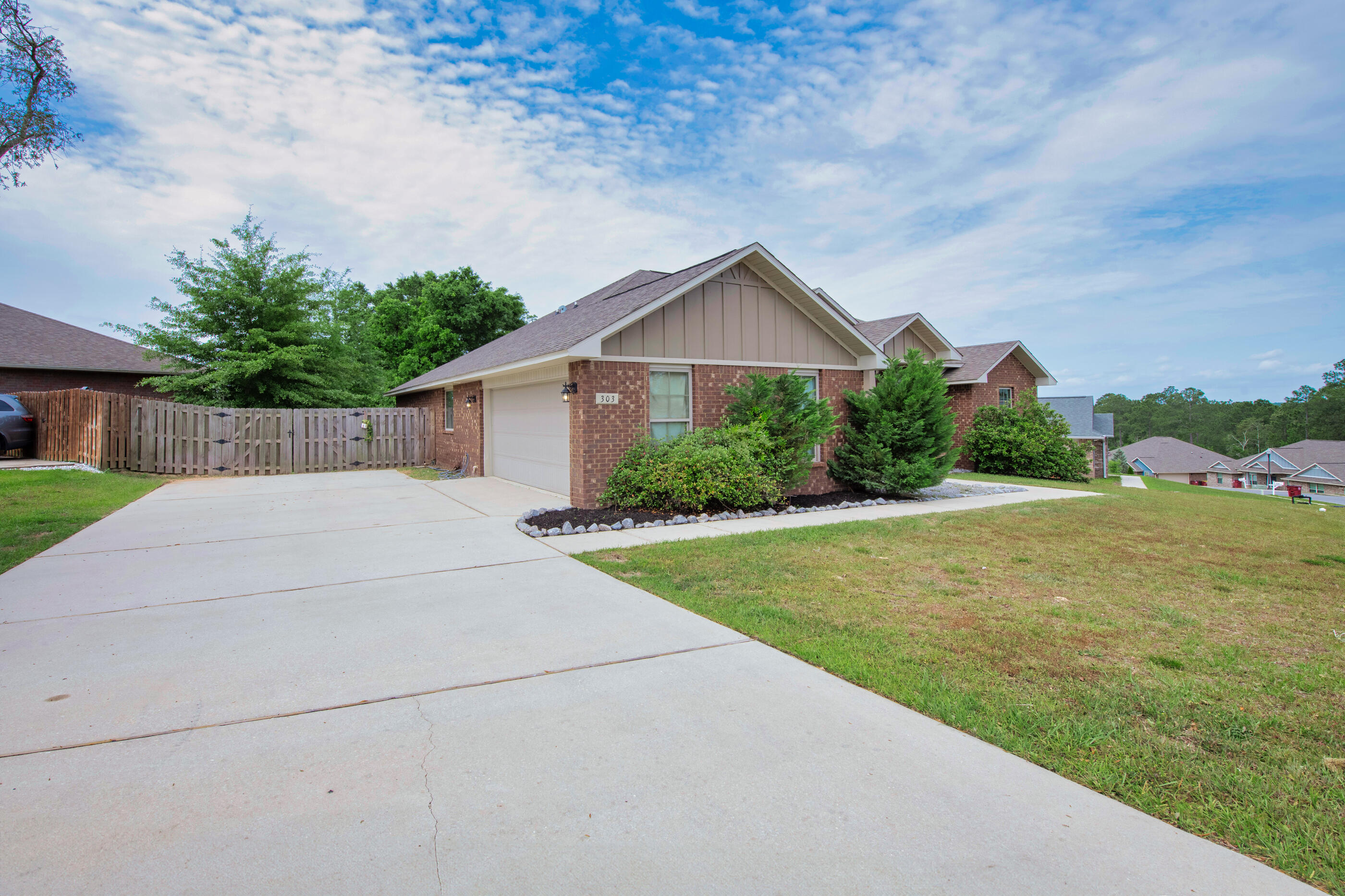 FOX VALLEY - Residential