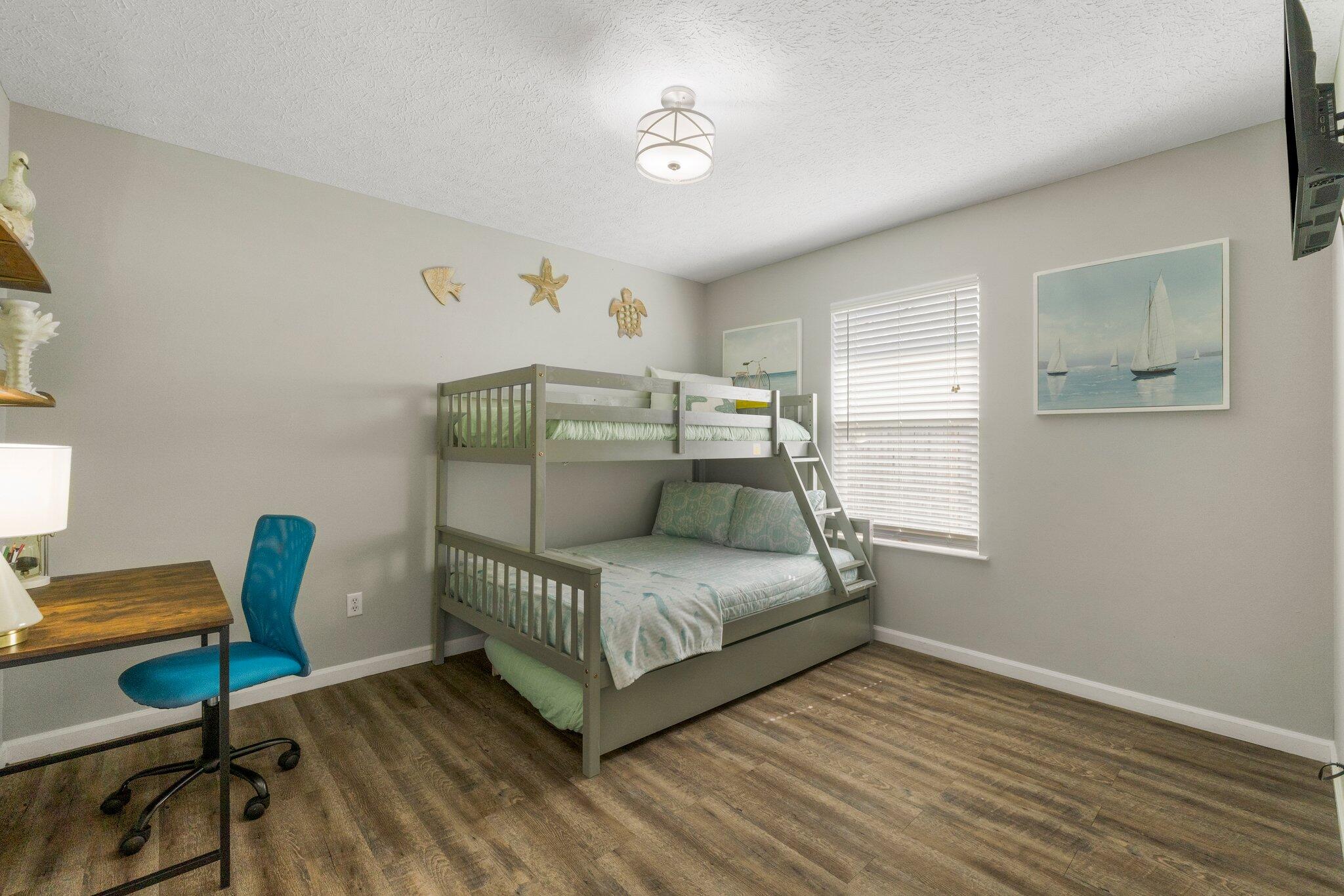 HOLIDAY BEACH - Residential