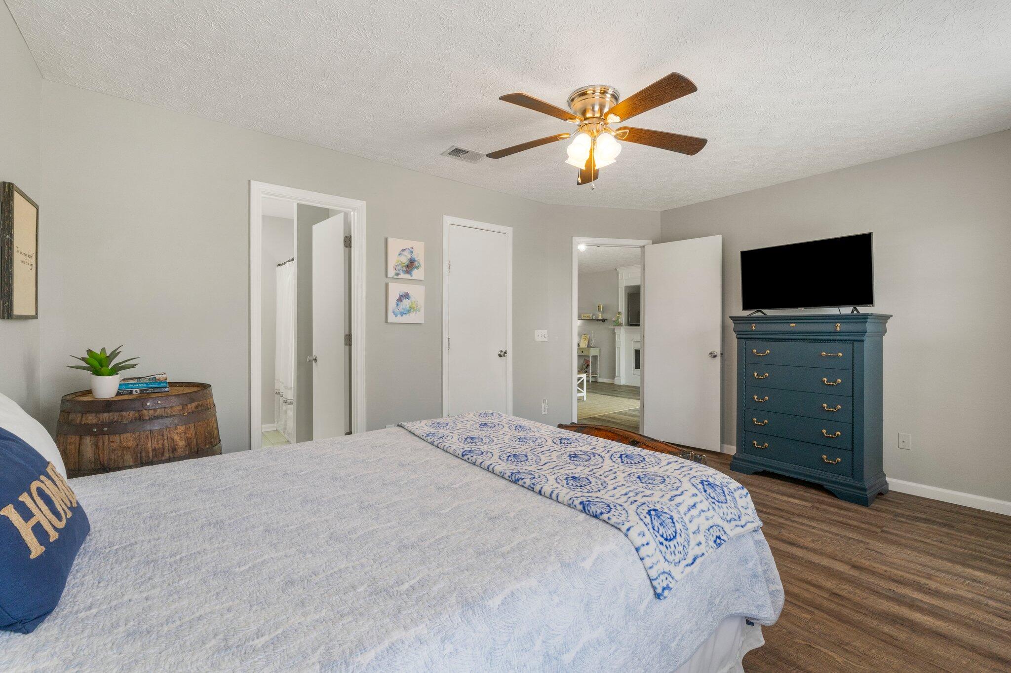 HOLIDAY BEACH - Residential