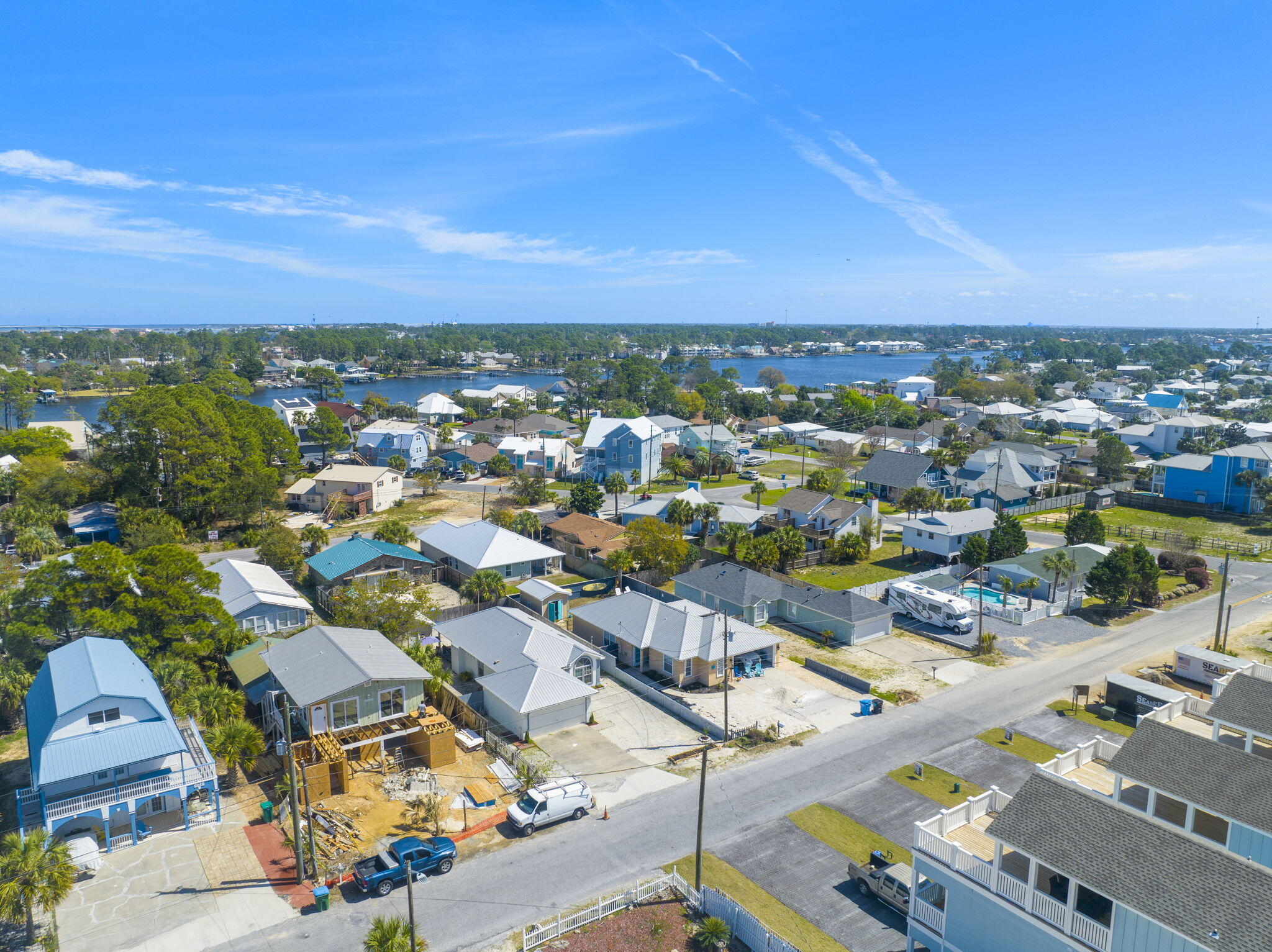 HOLIDAY BEACH - Residential