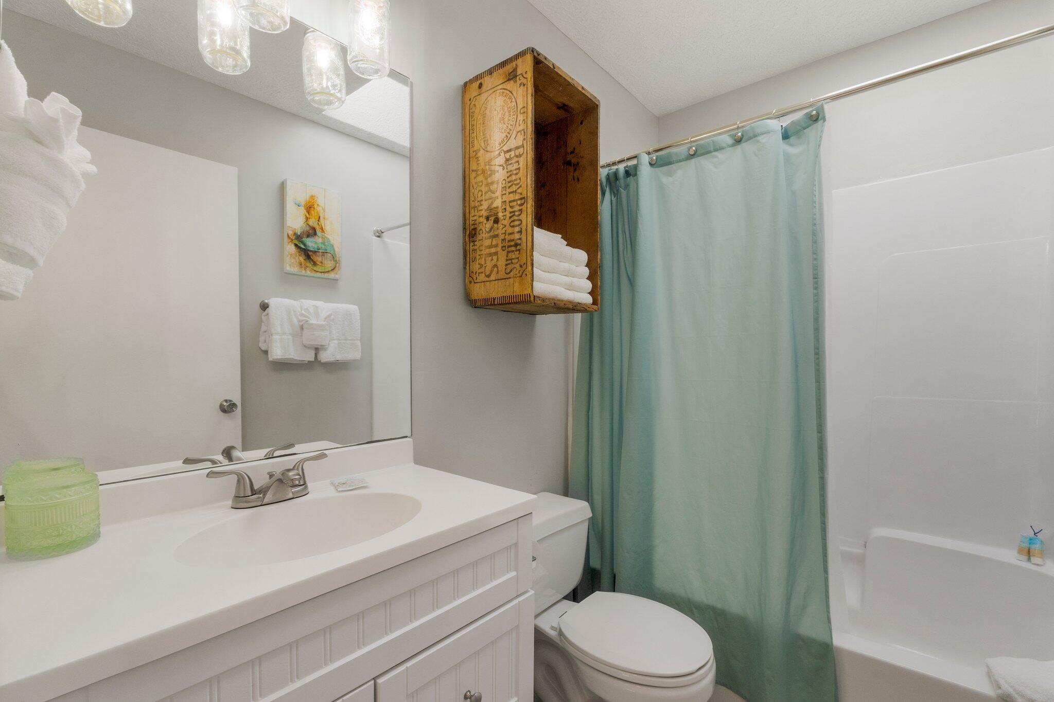 HOLIDAY BEACH - Residential