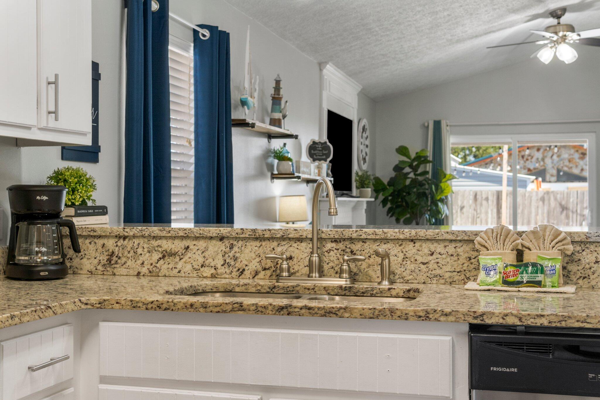 HOLIDAY BEACH - Residential