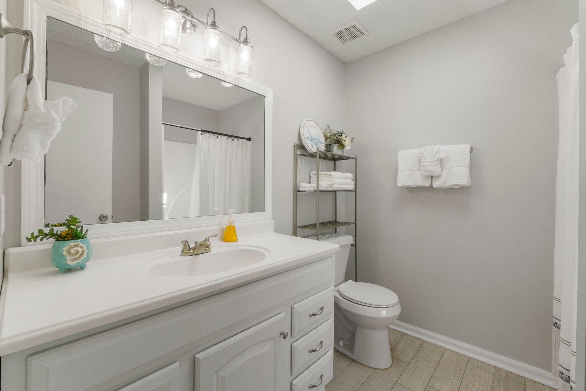 HOLIDAY BEACH - Residential