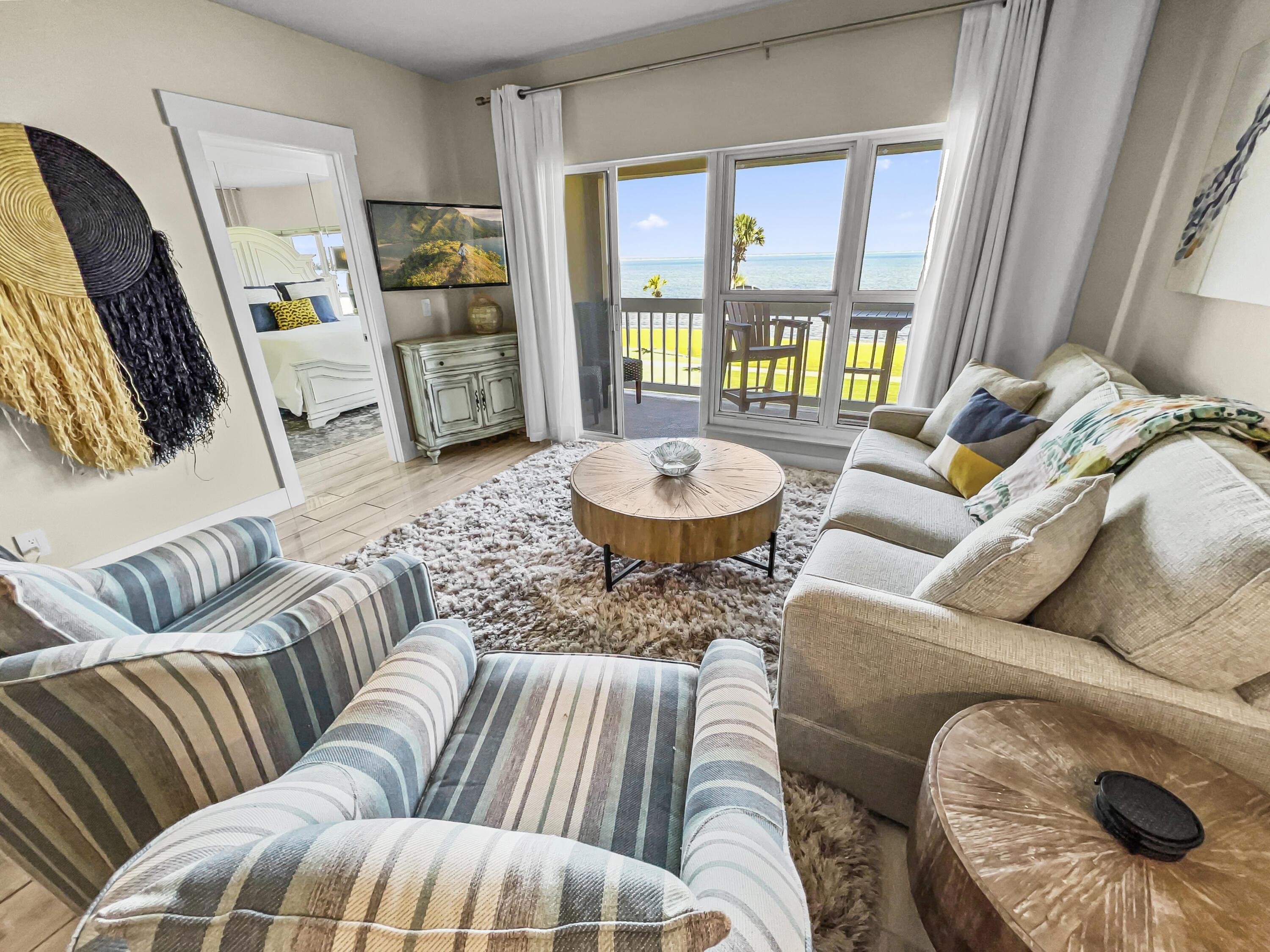 PLAYERS CLUB ON THE BAY THE - Residential