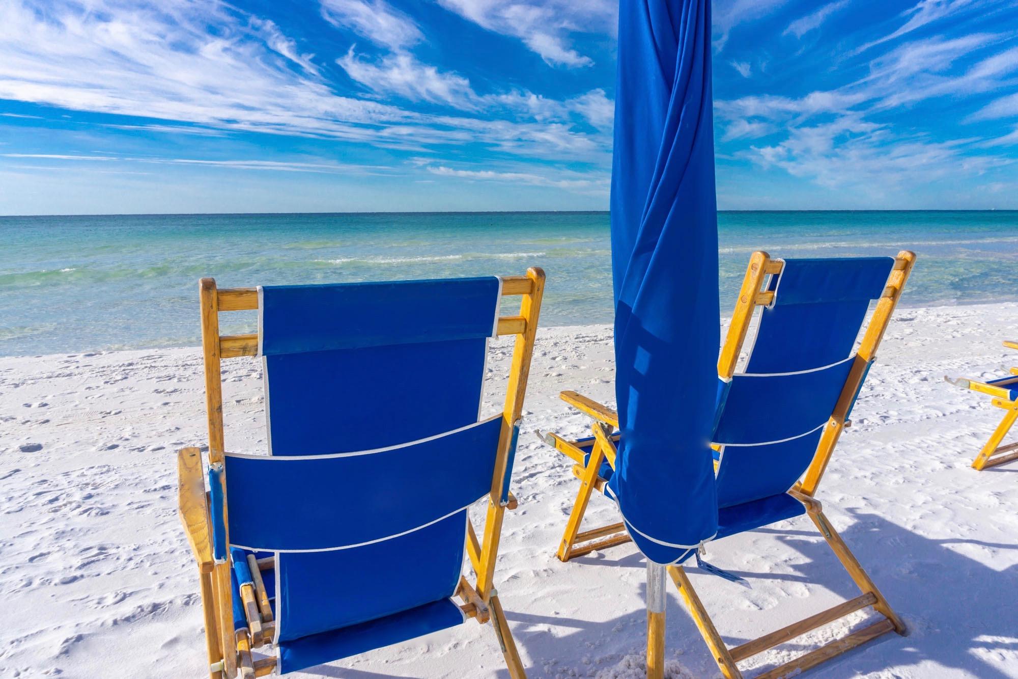 EMERALD WATERS VILLAGE - Residential