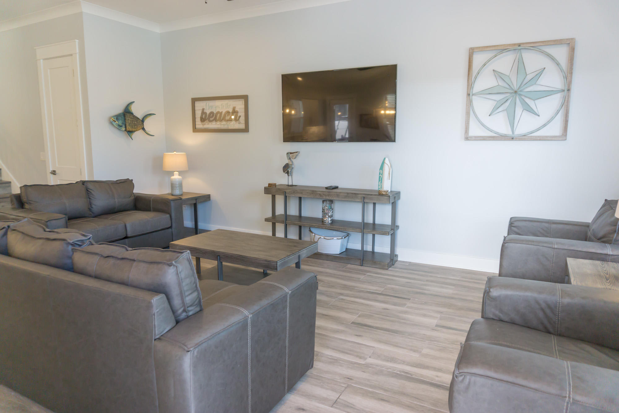 EMERALD WATERS VILLAGE - Residential