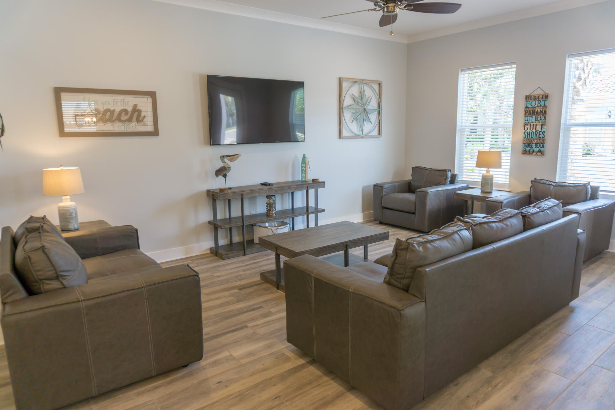 EMERALD WATERS VILLAGE - Residential