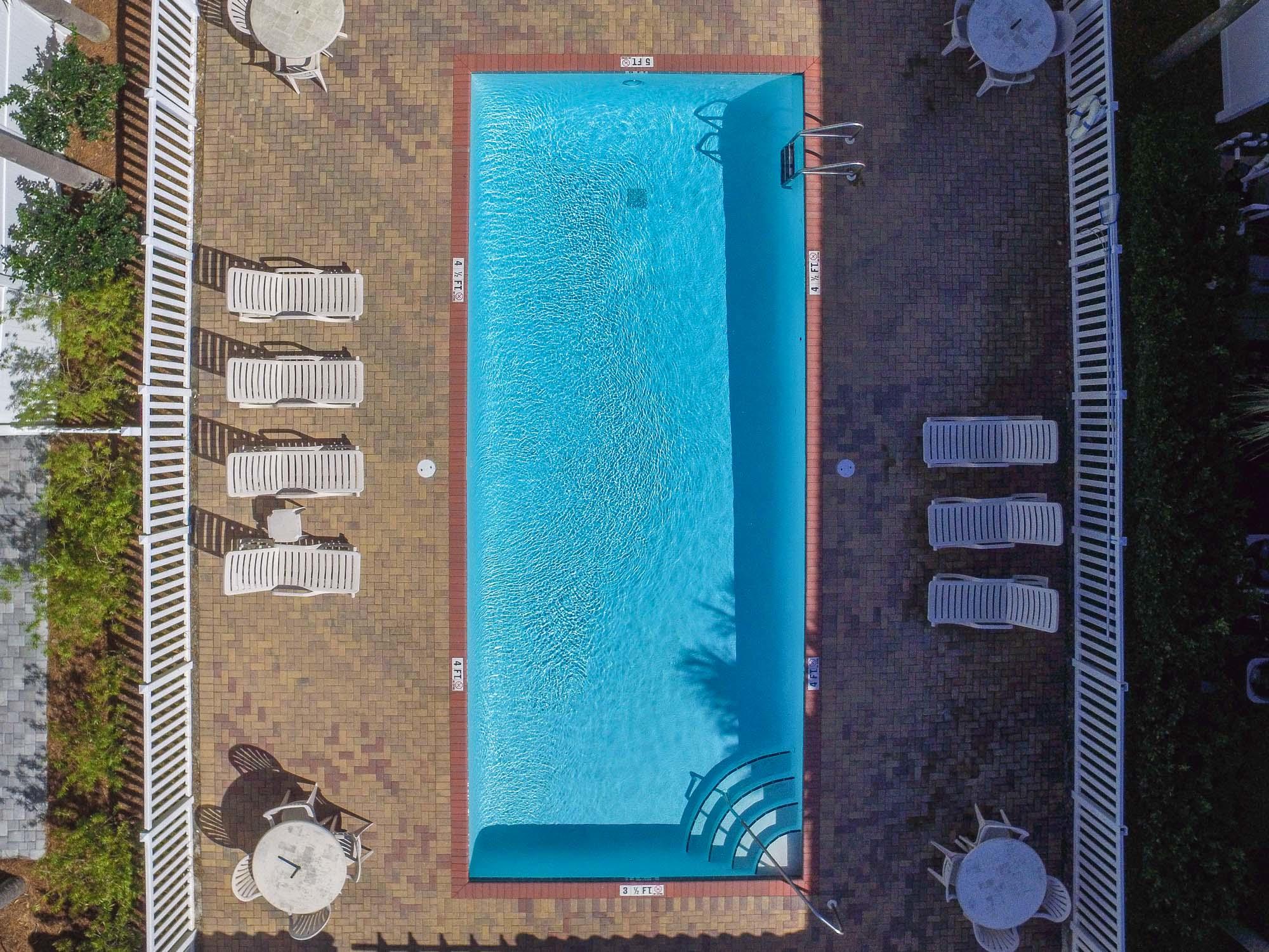 EMERALD WATERS VILLAGE - Residential