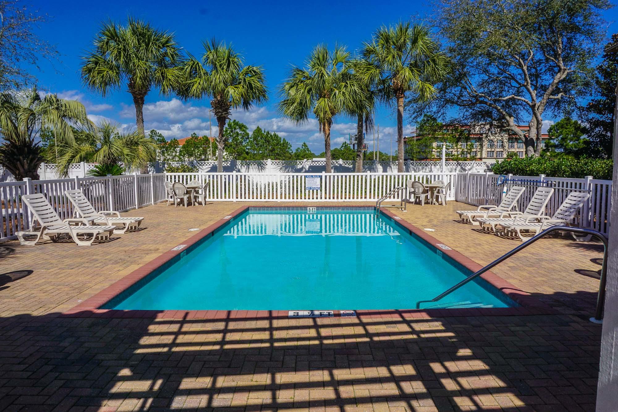 EMERALD WATERS VILLAGE - Residential