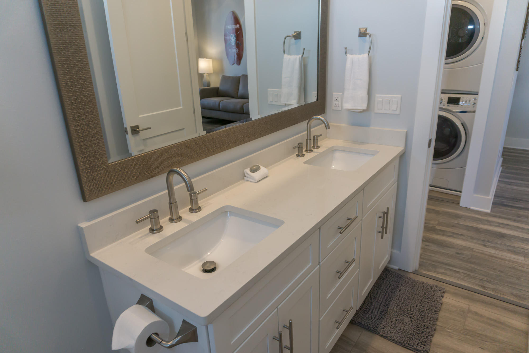 EMERALD WATERS VILLAGE - Residential