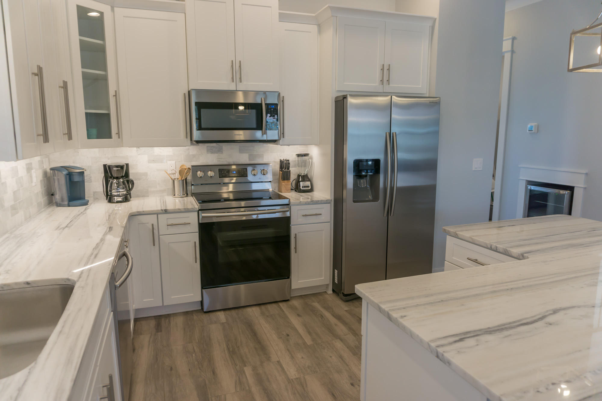 EMERALD WATERS VILLAGE - Residential