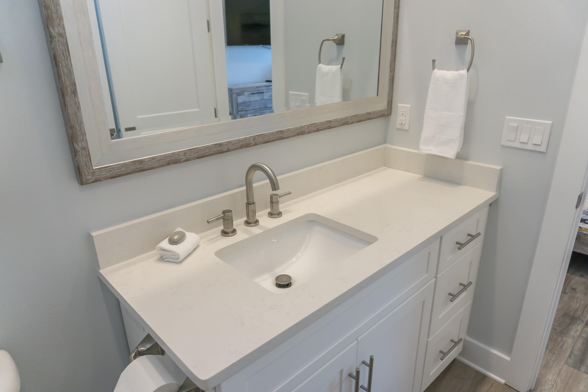 EMERALD WATERS VILLAGE - Residential