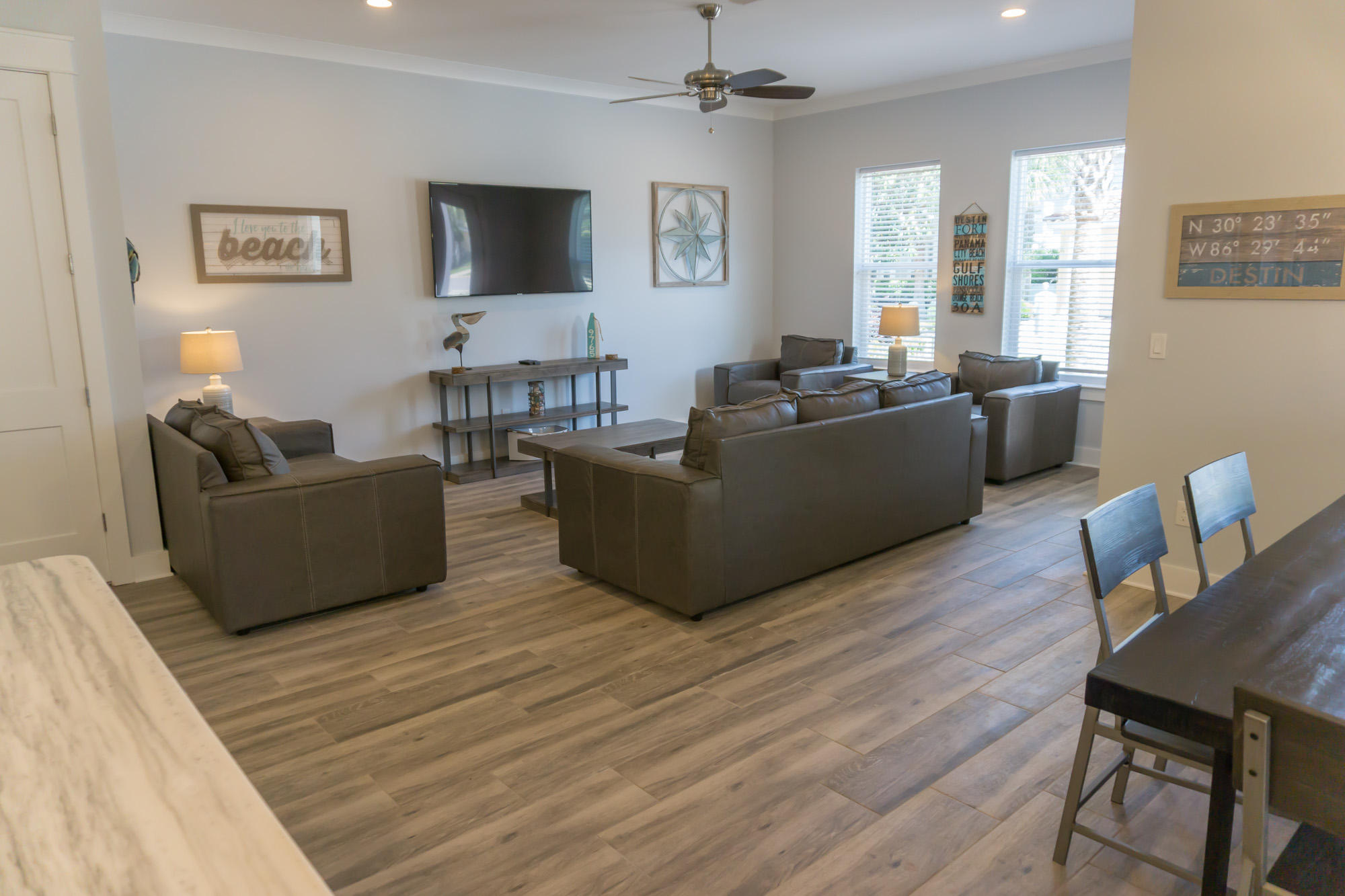 EMERALD WATERS VILLAGE - Residential