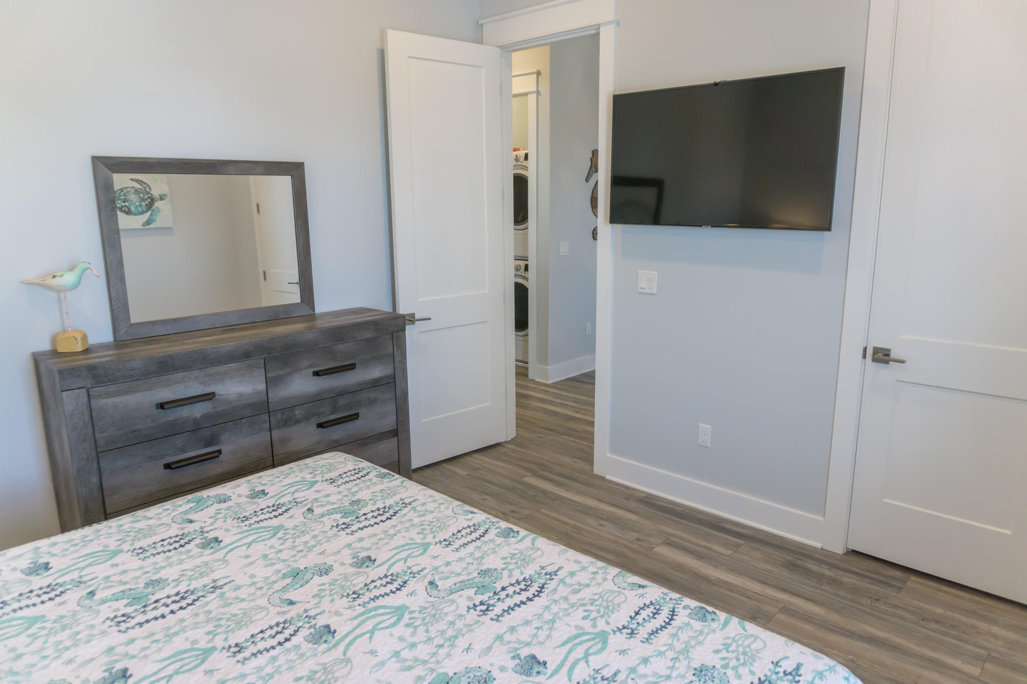 EMERALD WATERS VILLAGE - Residential