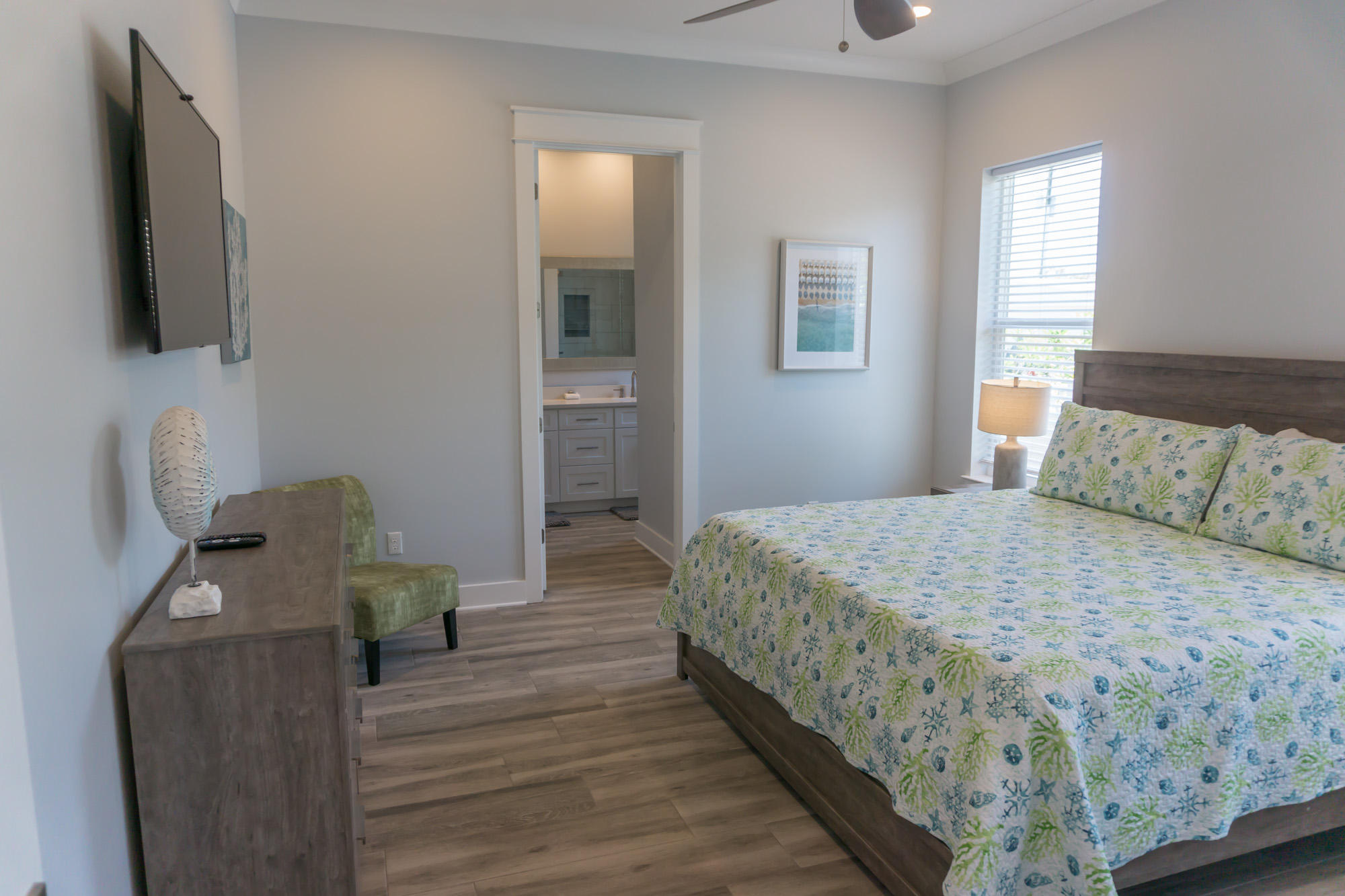 EMERALD WATERS VILLAGE - Residential