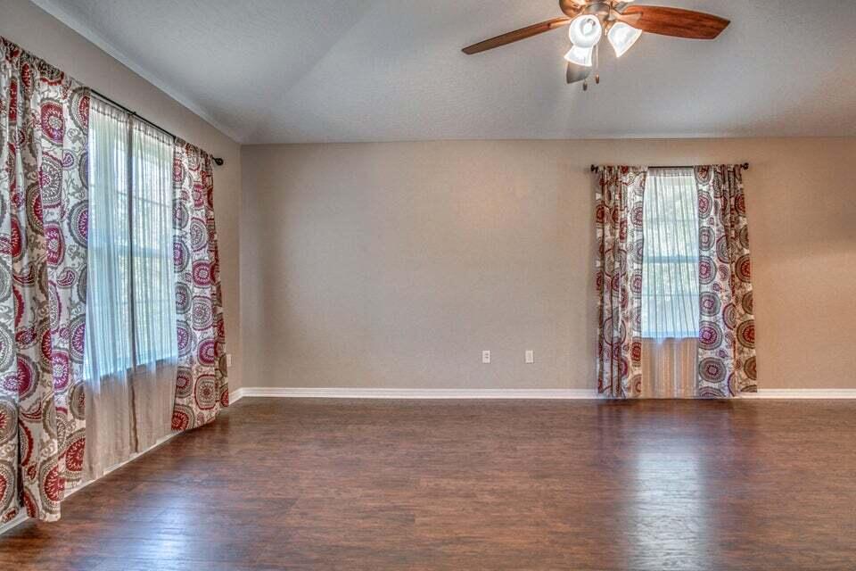 NAVARRE S/D 2ND ADDN - Residential Lease