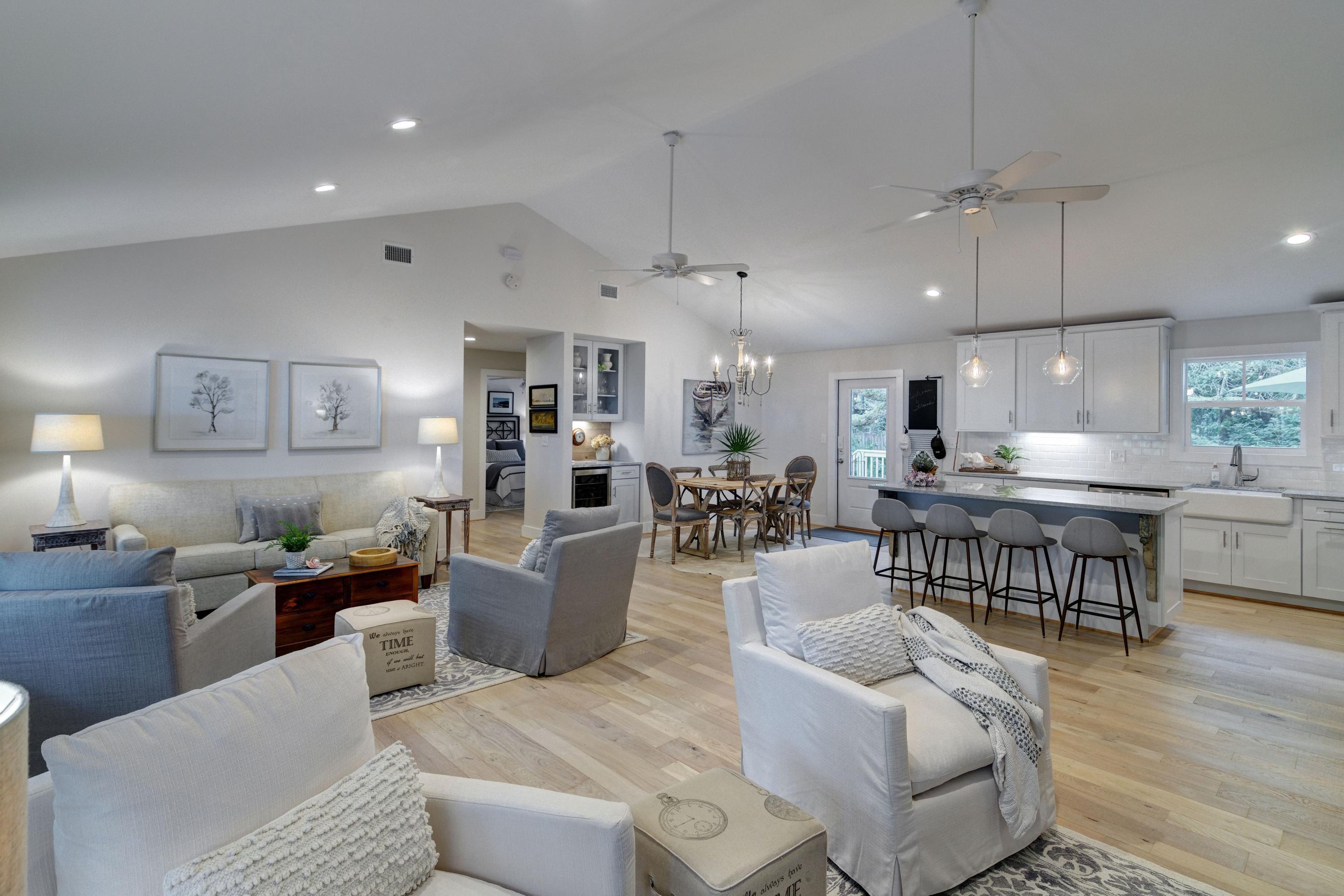 BAYSIDE HEIGHTS RANCHETTES - Residential