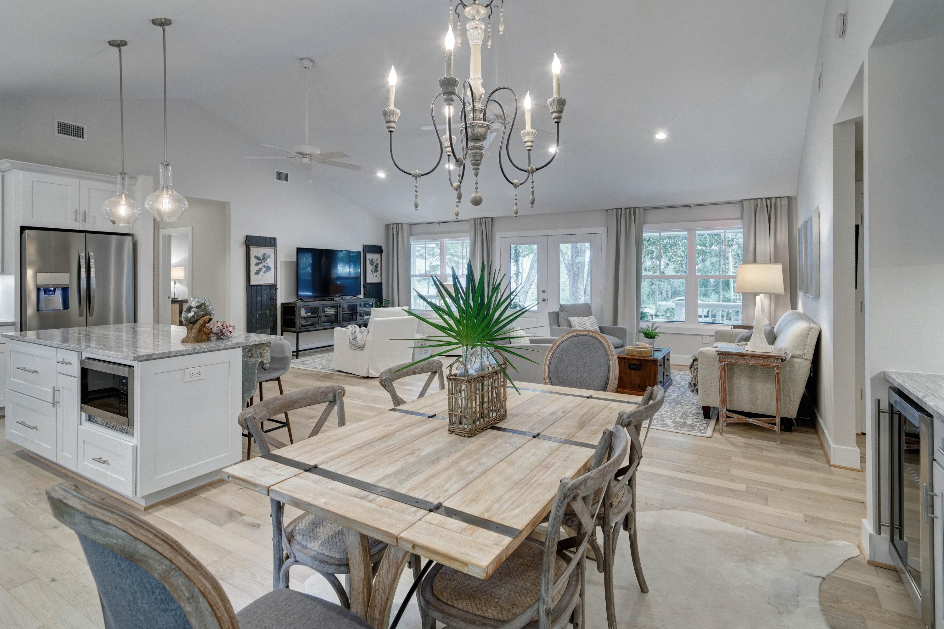 BAYSIDE HEIGHTS RANCHETTES - Residential