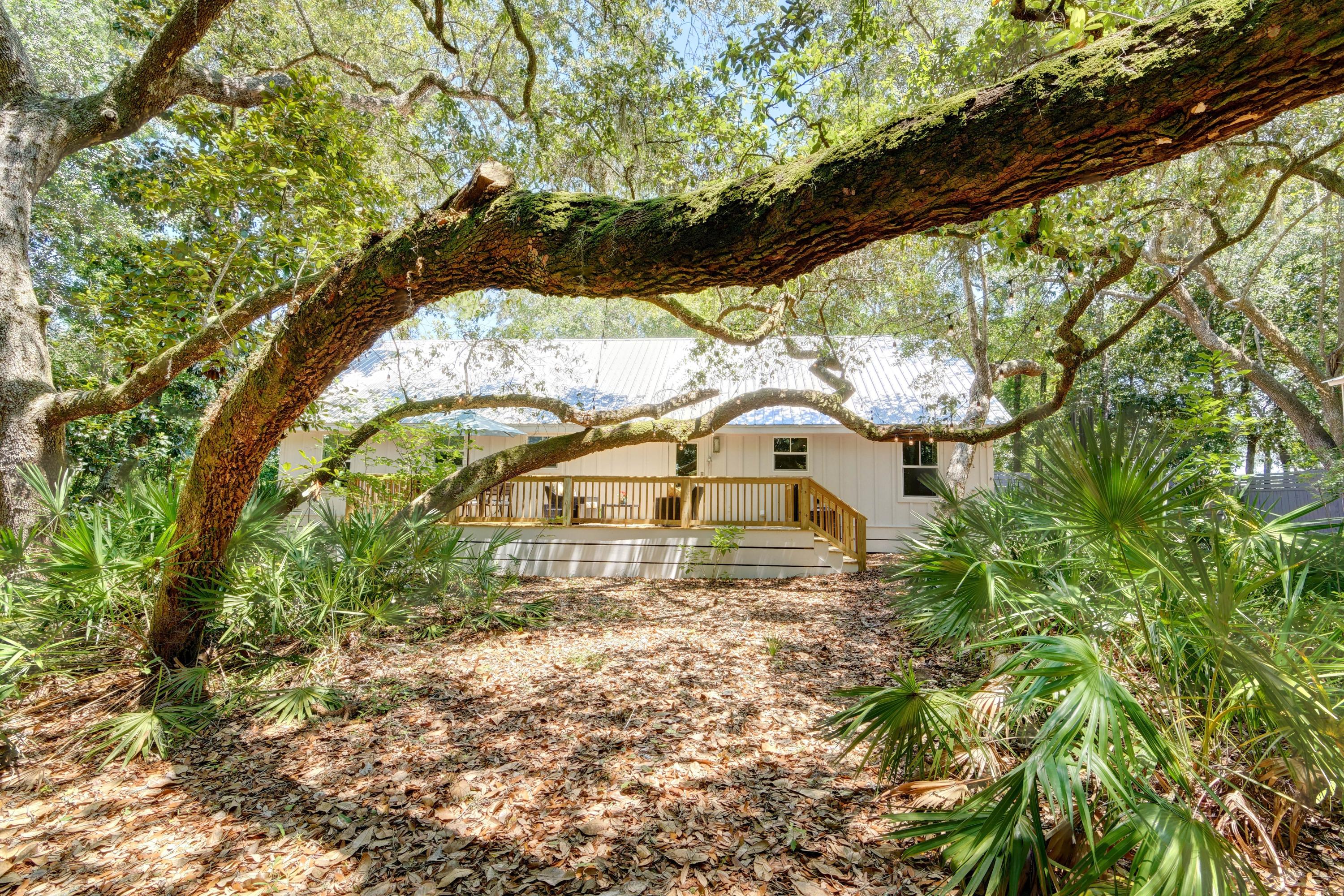 BAYSIDE HEIGHTS RANCHETTES - Residential