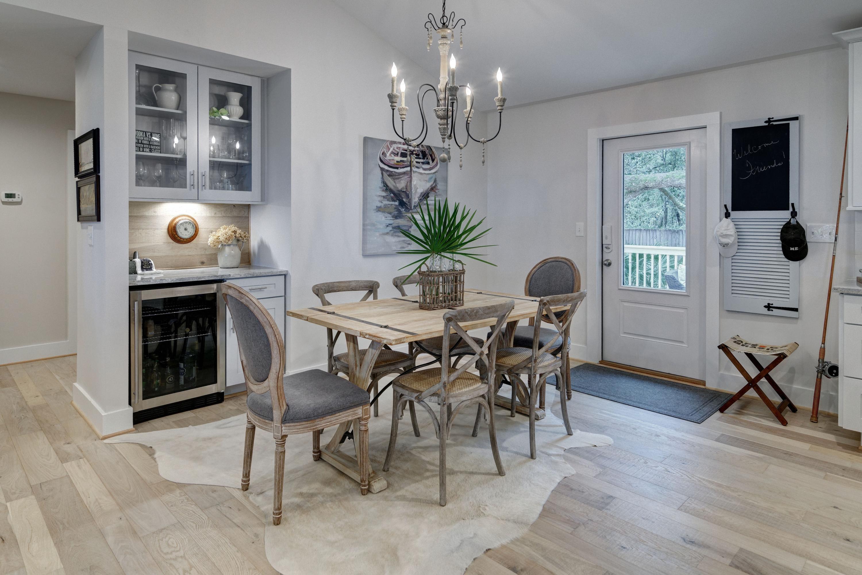 BAYSIDE HEIGHTS RANCHETTES - Residential