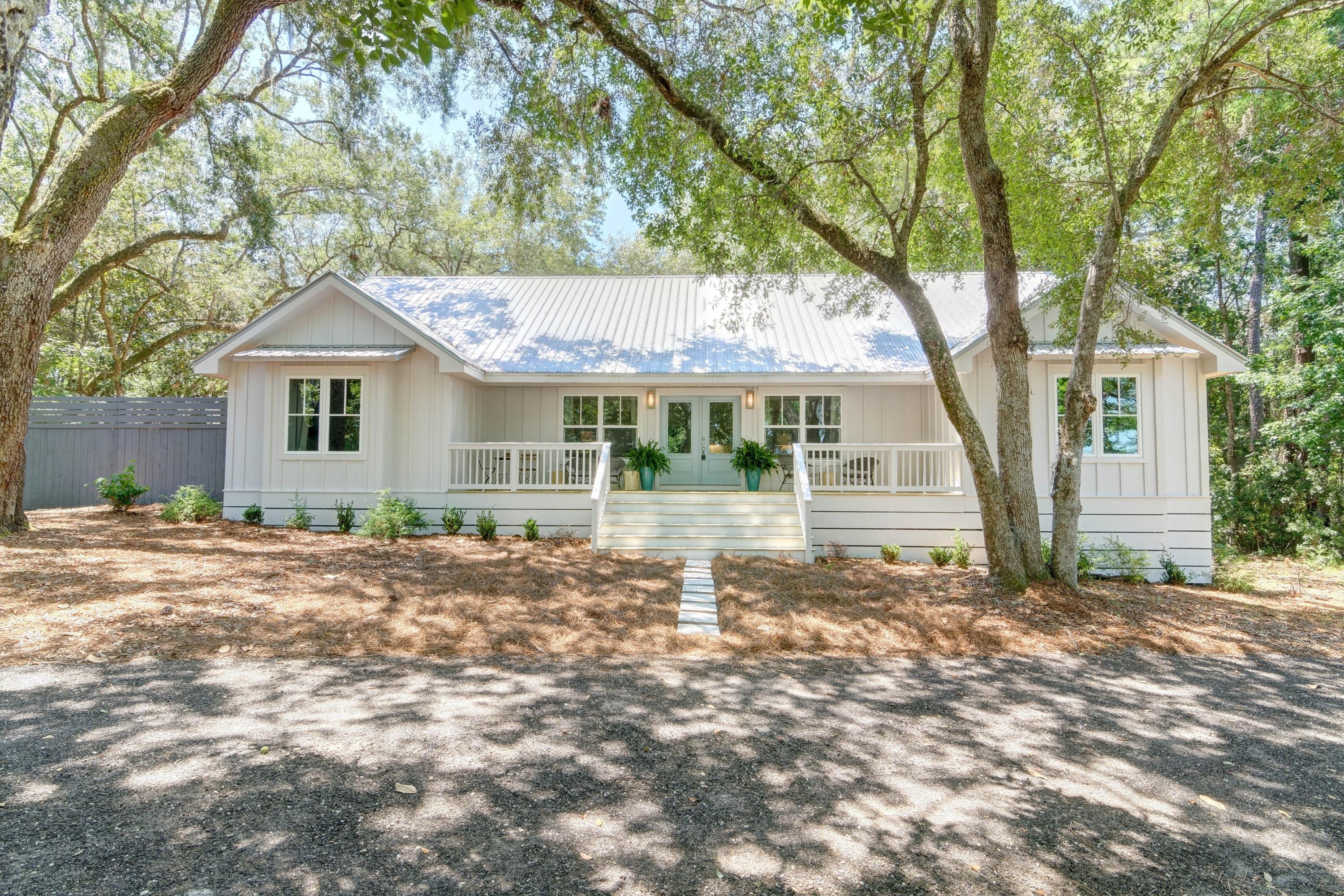 BAYSIDE HEIGHTS RANCHETTES - Residential