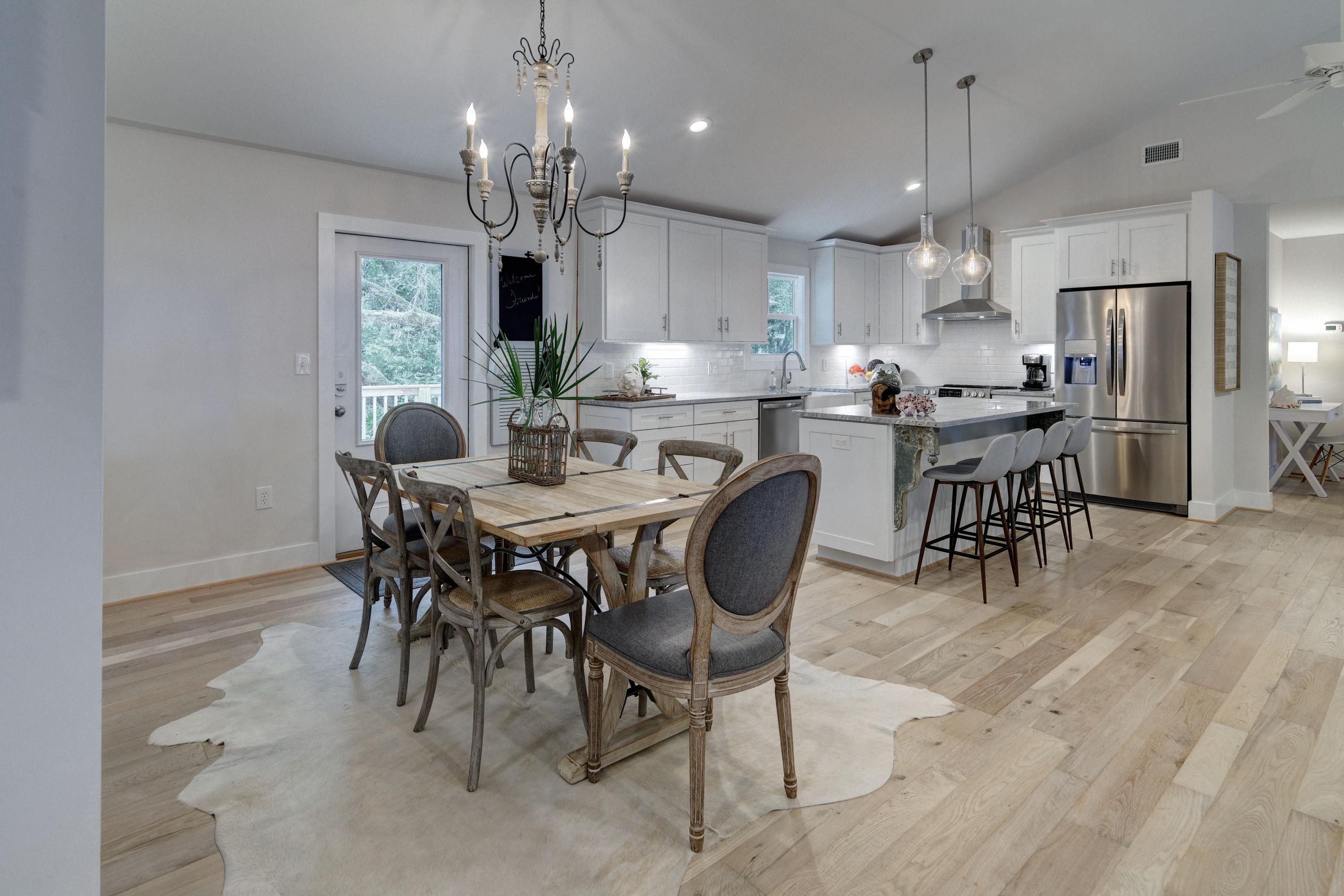 BAYSIDE HEIGHTS RANCHETTES - Residential