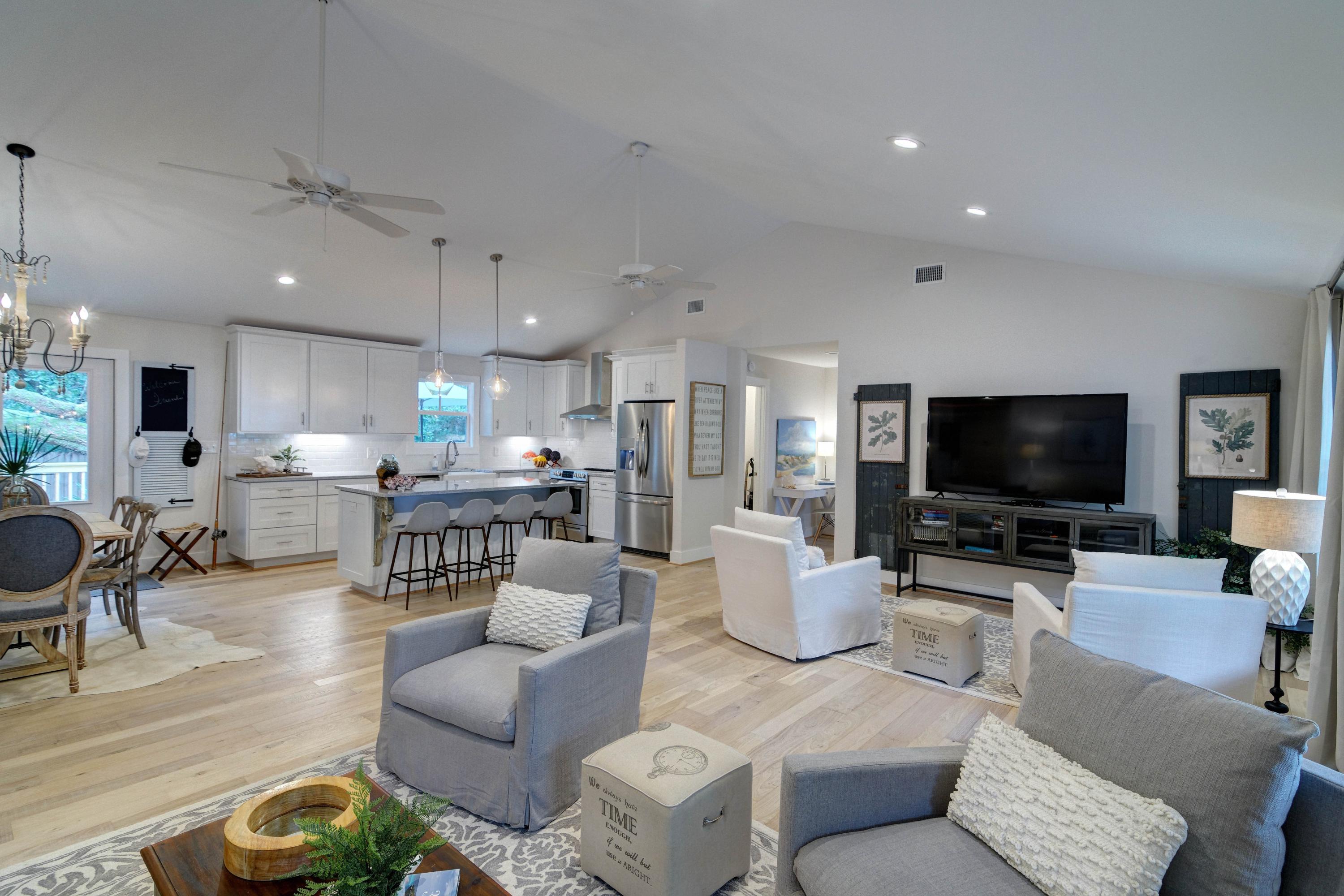 BAYSIDE HEIGHTS RANCHETTES - Residential