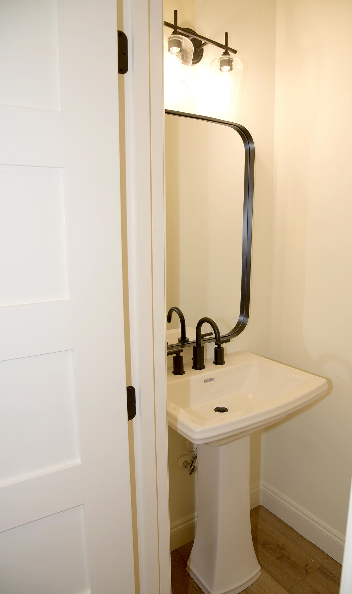 CEDAR BEACH - Residential Lease