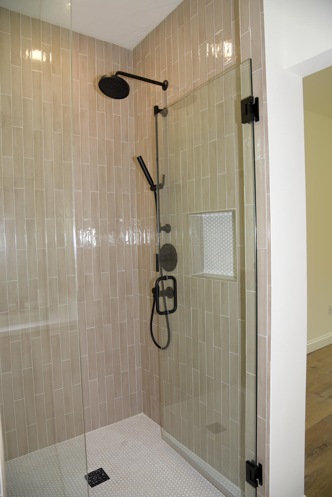 CEDAR BEACH - Residential Lease