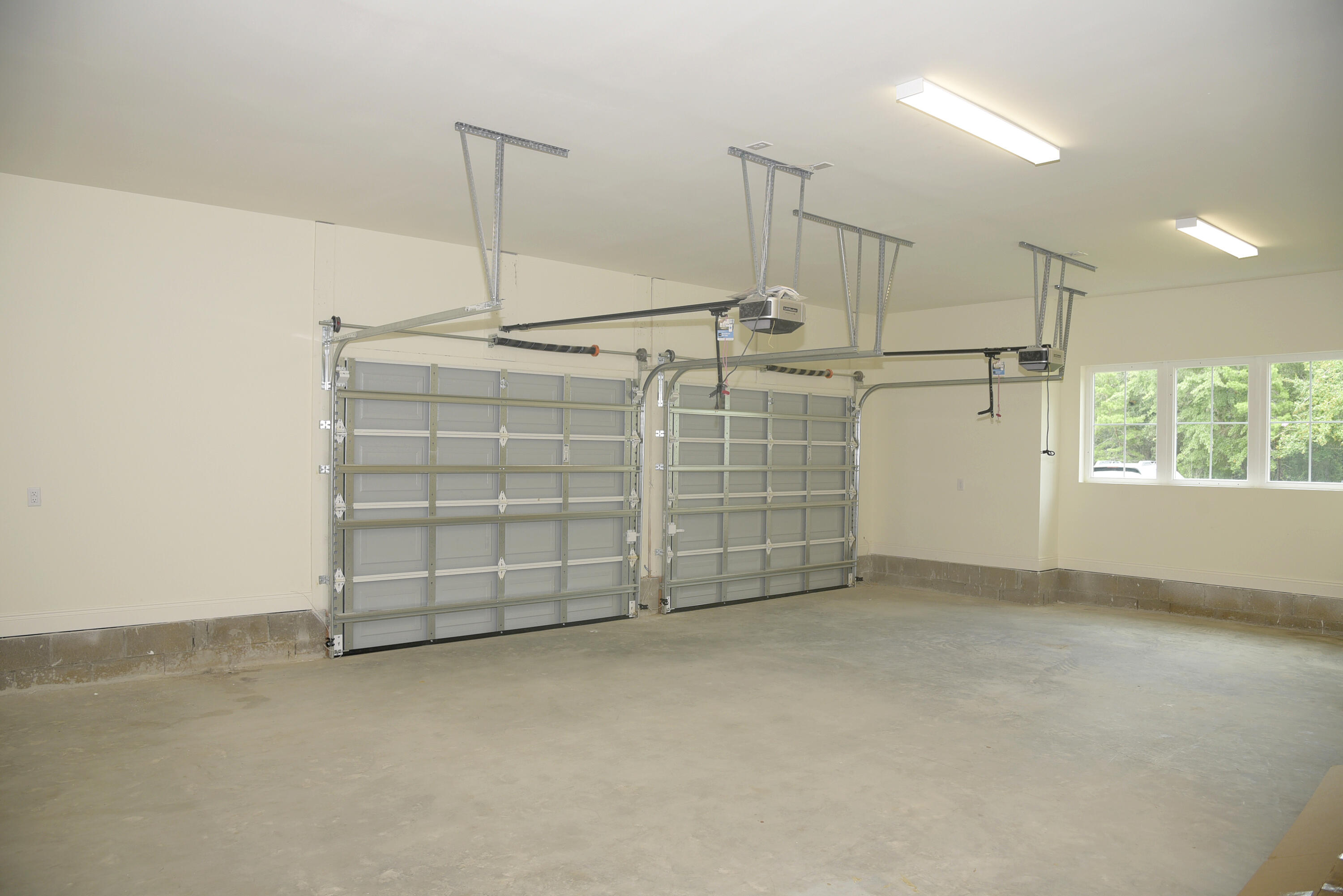 CEDAR BEACH - Residential Lease