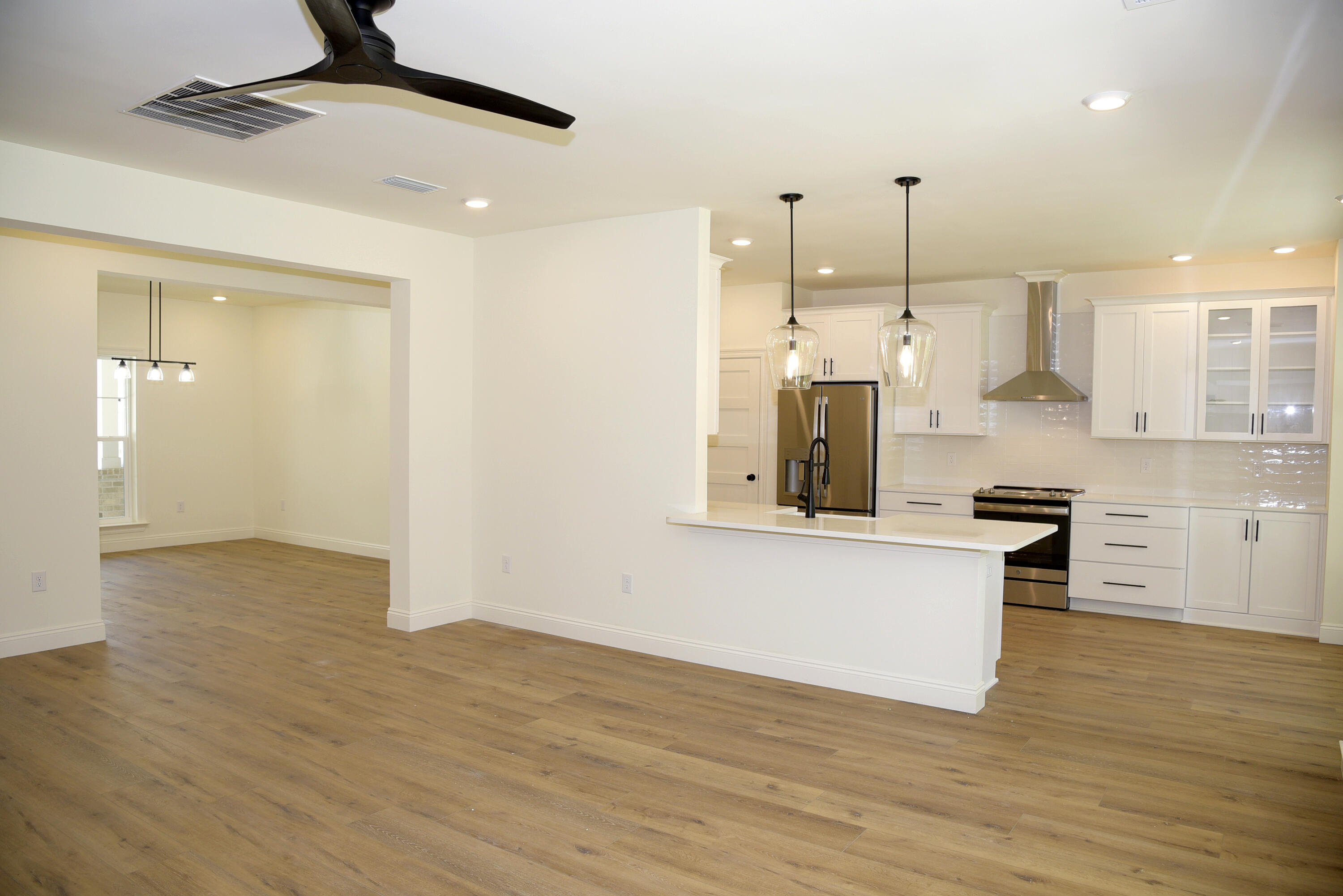 CEDAR BEACH - Residential Lease