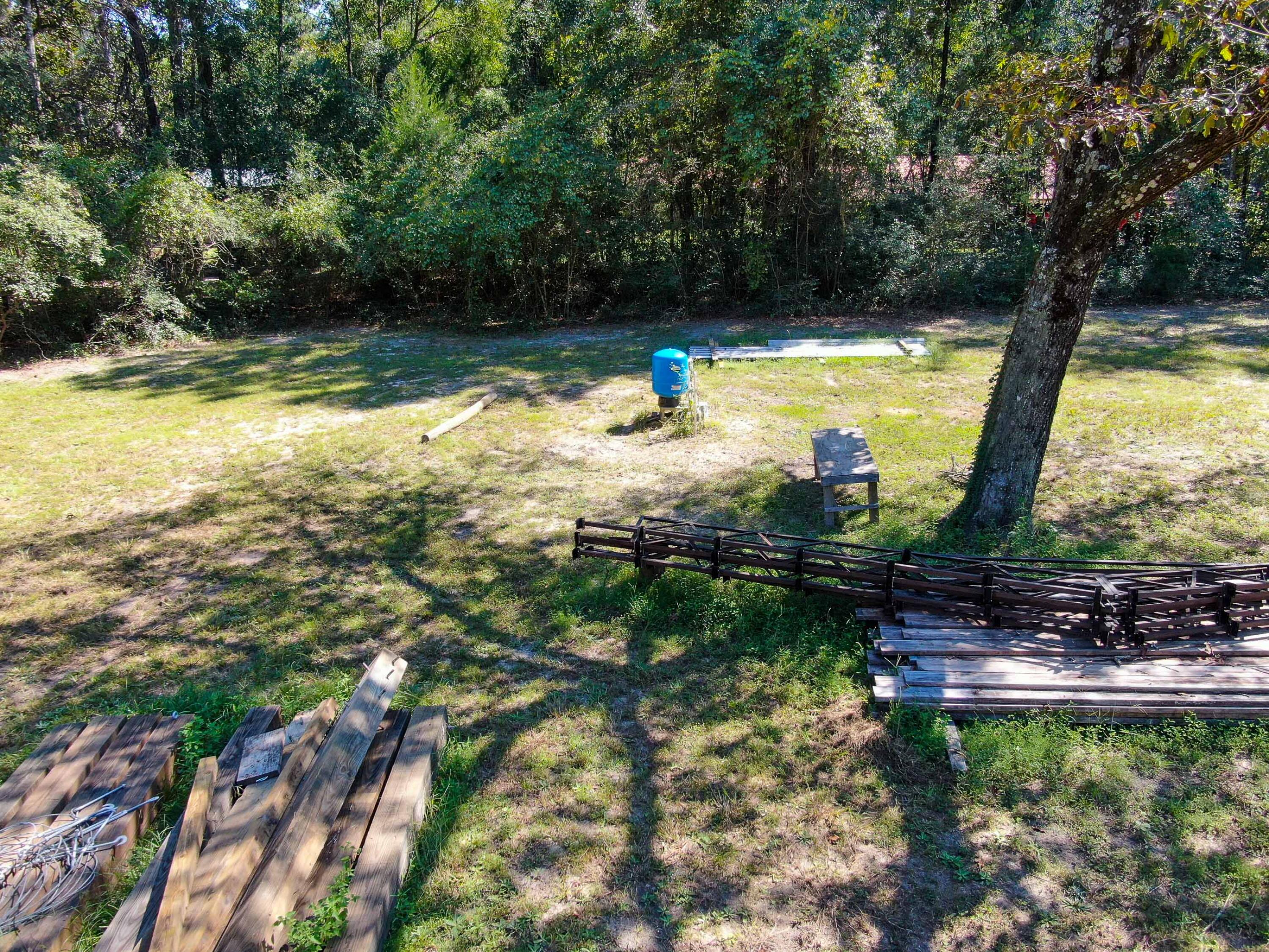 DEFUNIAK SPRINGS TOWN OF - Land