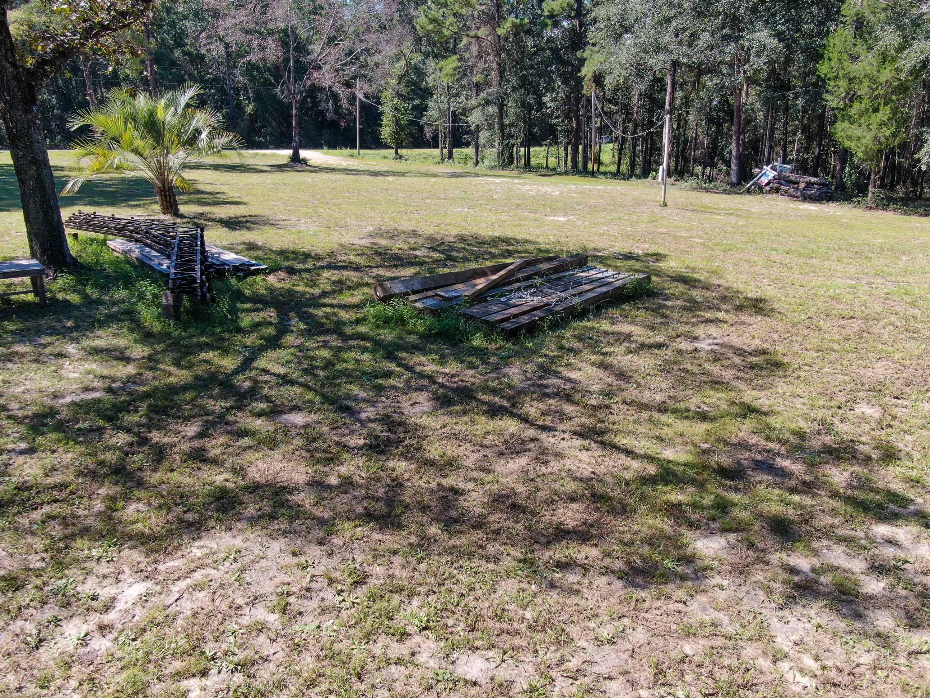 DEFUNIAK SPRINGS TOWN OF - Land