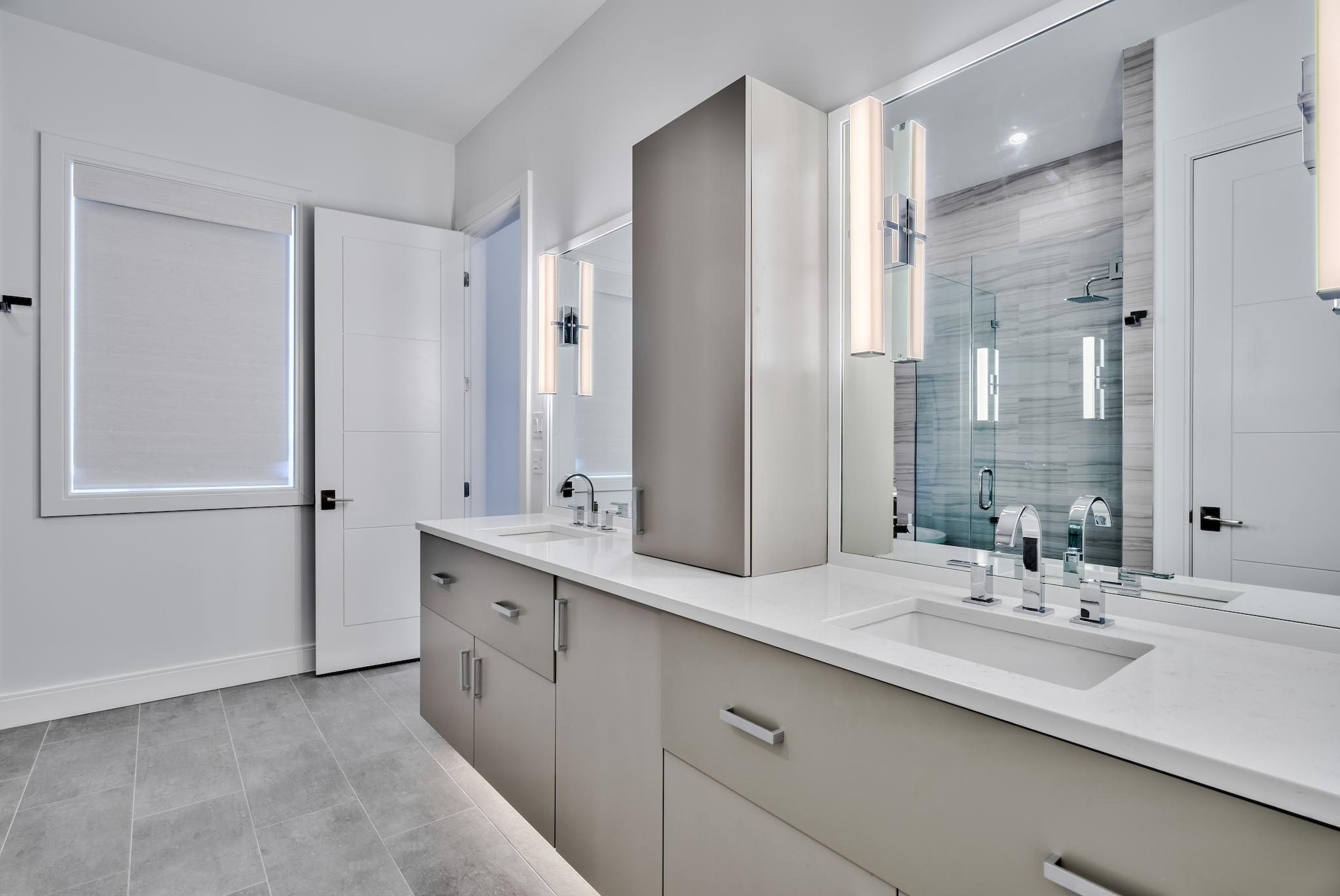 CREST DEVELOPMENT - Residential