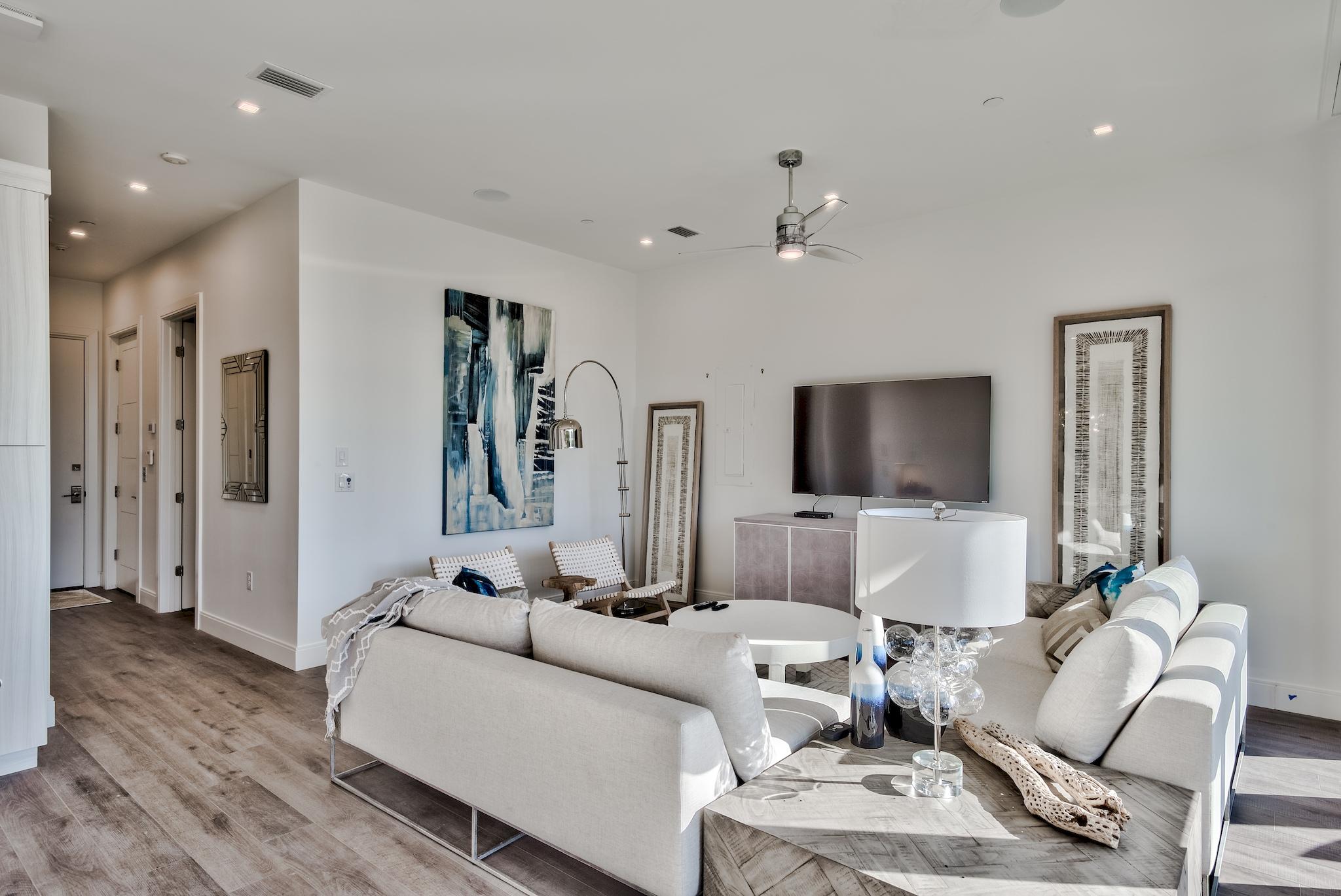CREST DEVELOPMENT - Residential