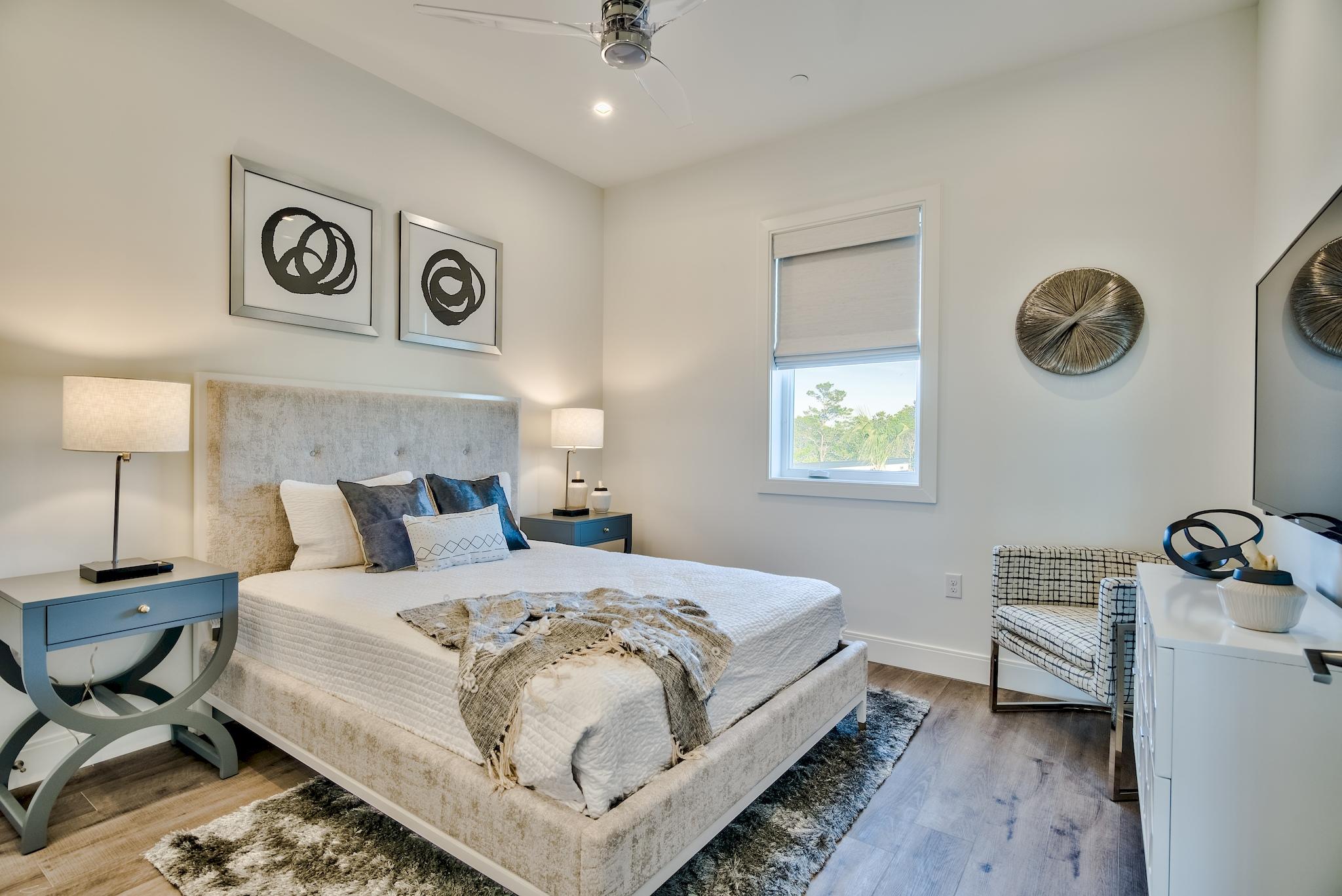 CREST DEVELOPMENT - Residential